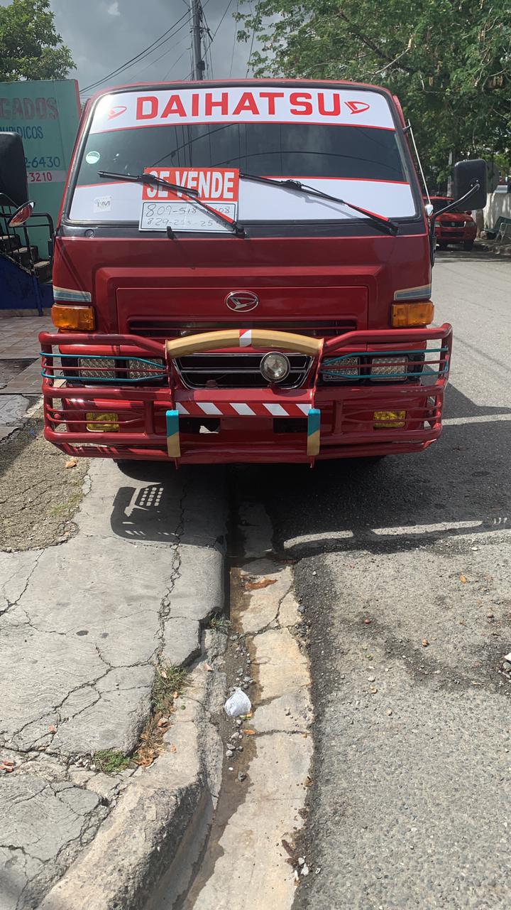 camiones y vehiculos pesados - Vendo Camion Daihatsu  2