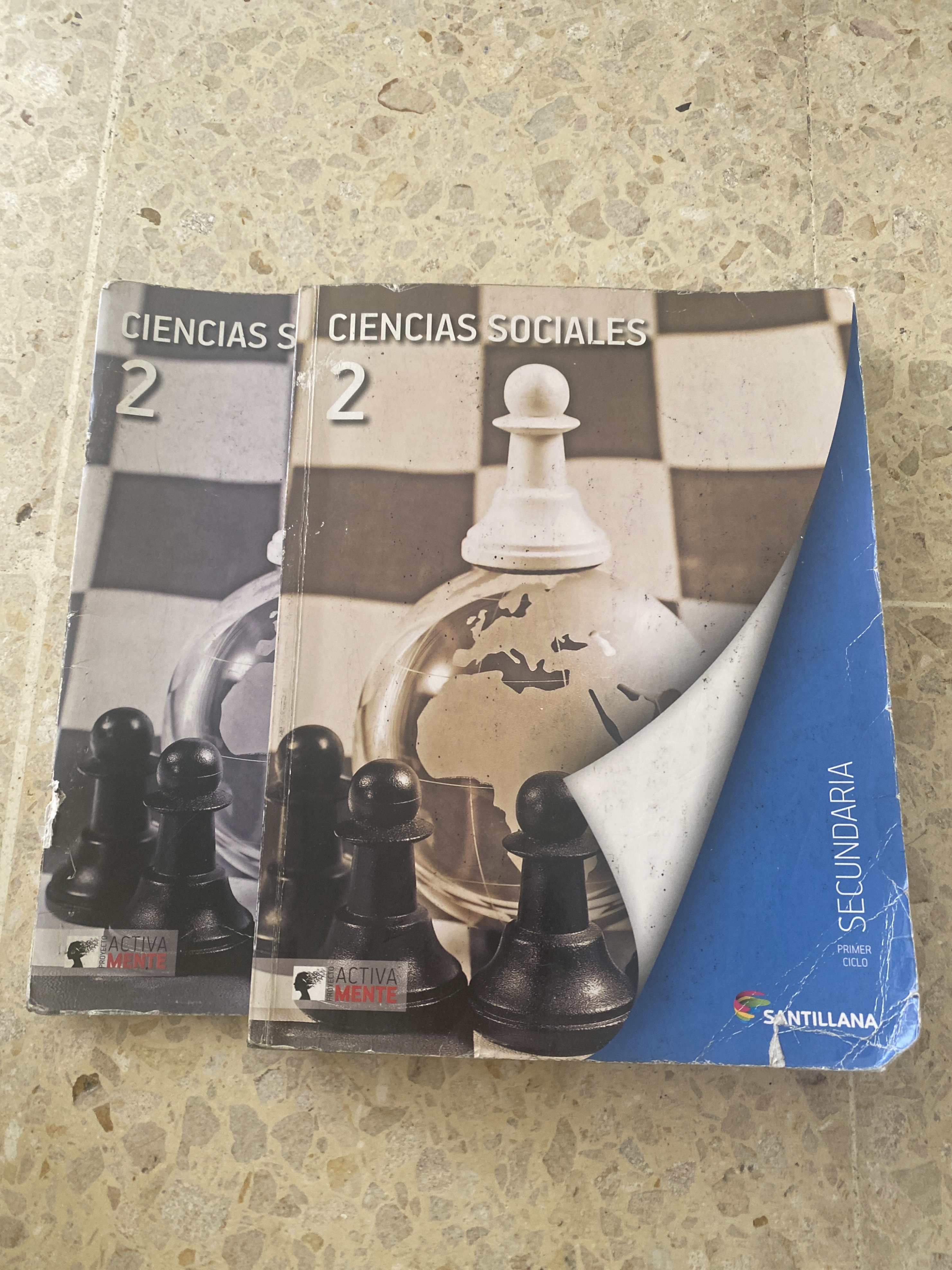 libros y revistas -  Libro de ciencias sociales, segundo de secundaria, buen estado casi vacío 0
