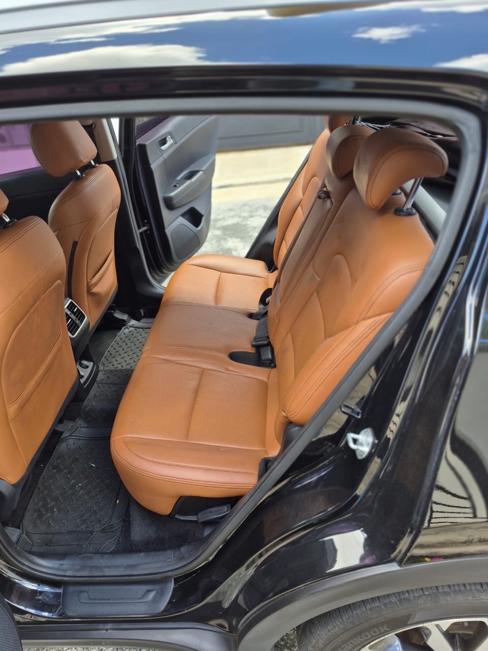 jeepetas y camionetas - Kia Sportage 2017 Negra. 950 mil negociable 6