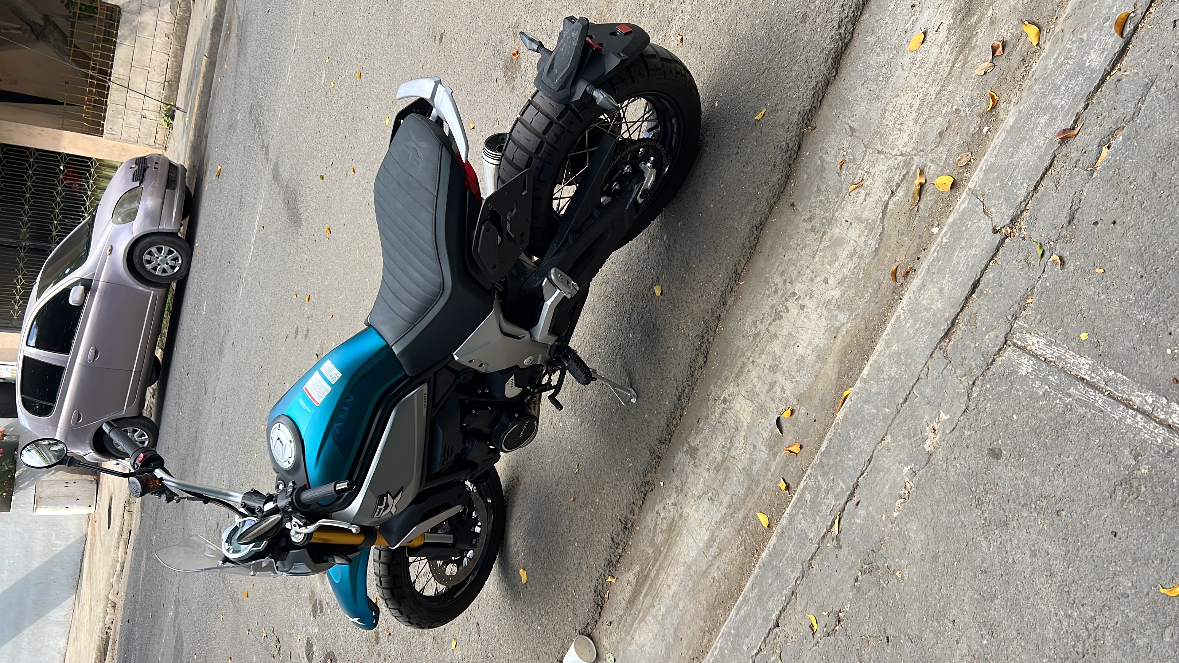 motores y pasolas - CF Moto 700 CLX 9