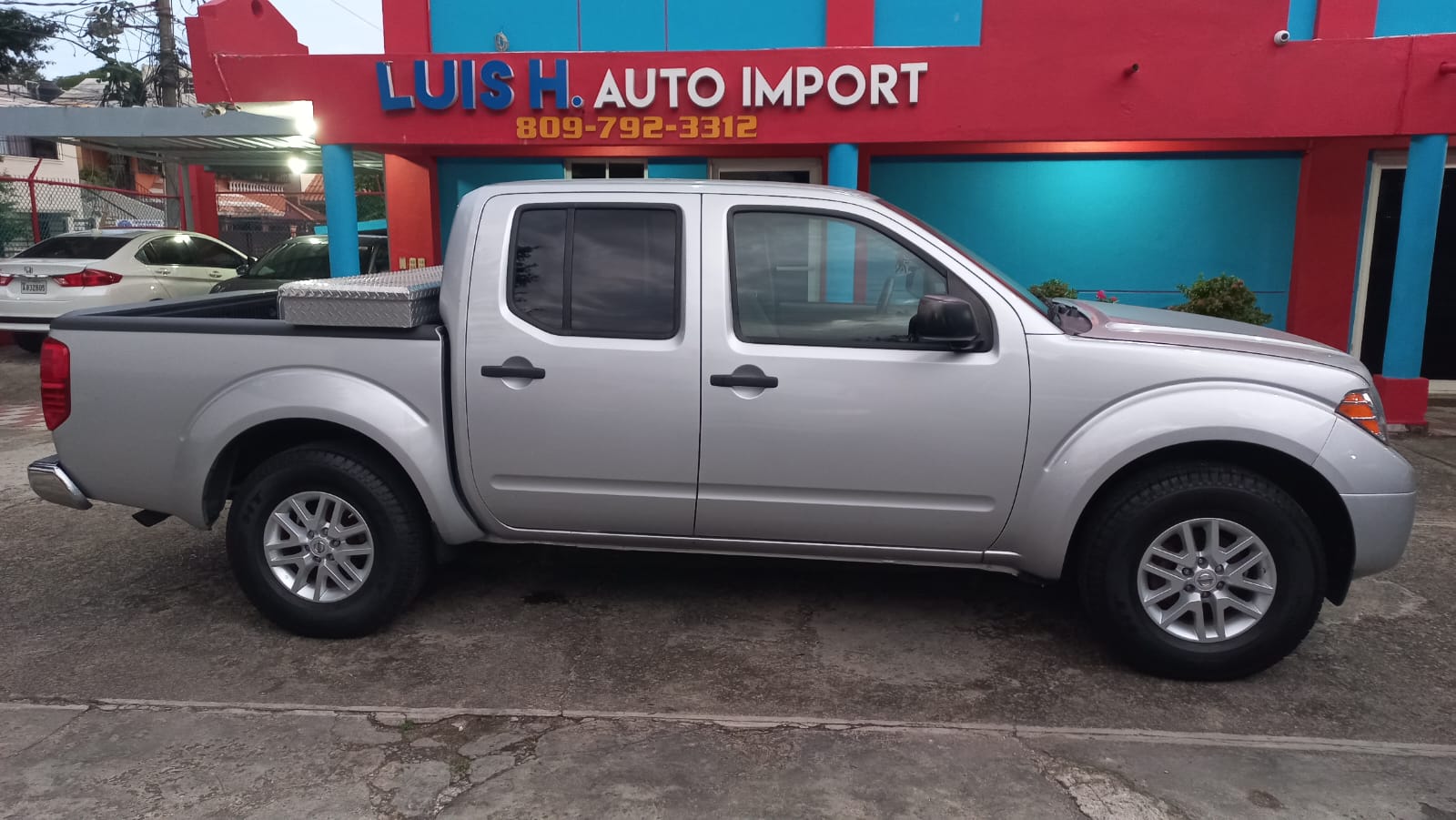jeepetas y camionetas - Nissan Frontier SV año 2019 Gris Plata 4