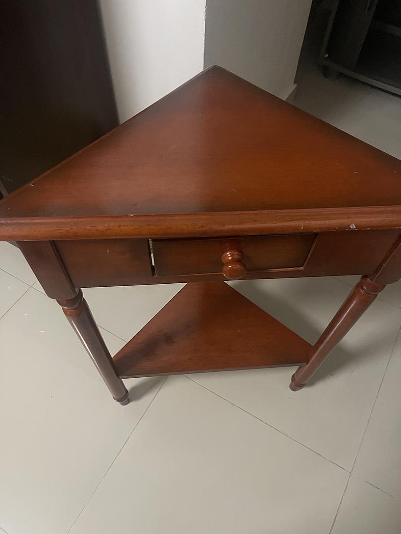 muebles y colchones - Esquinero de caoba 1