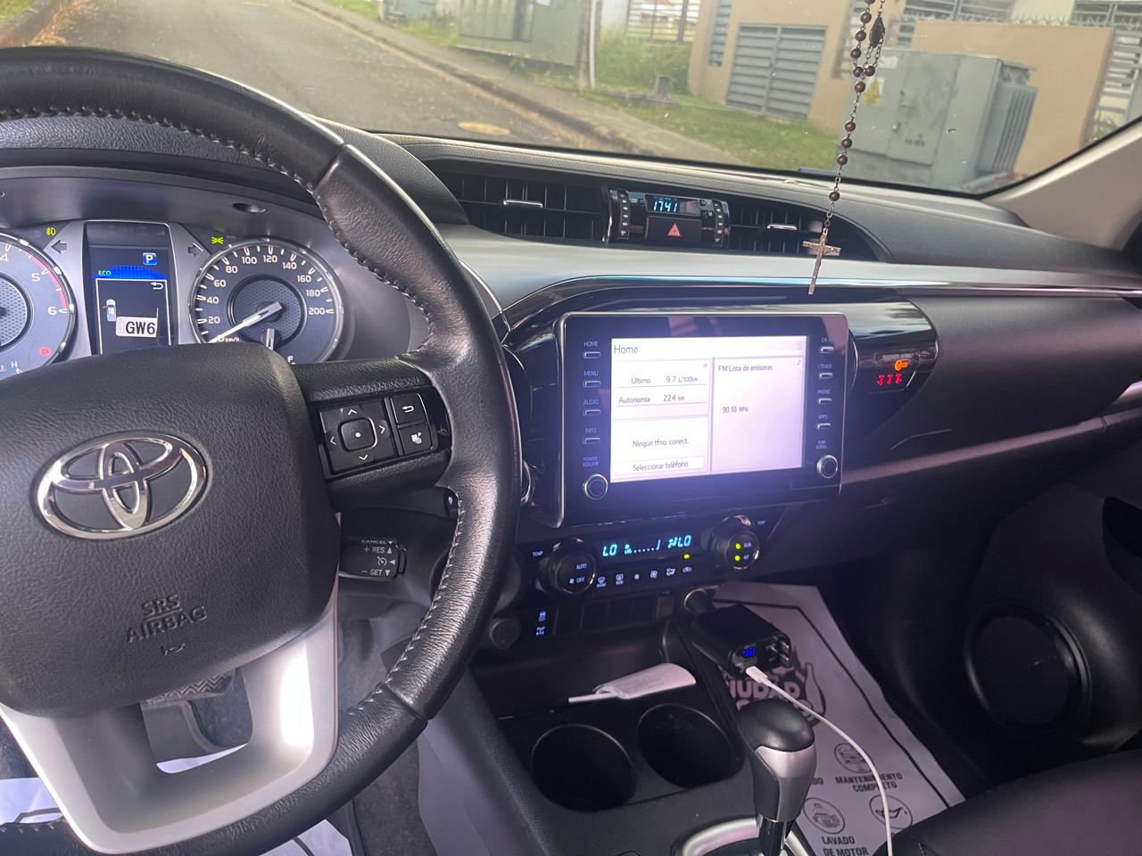 camiones y vehiculos pesados - VENDO HILUX LIMITED 2023 3