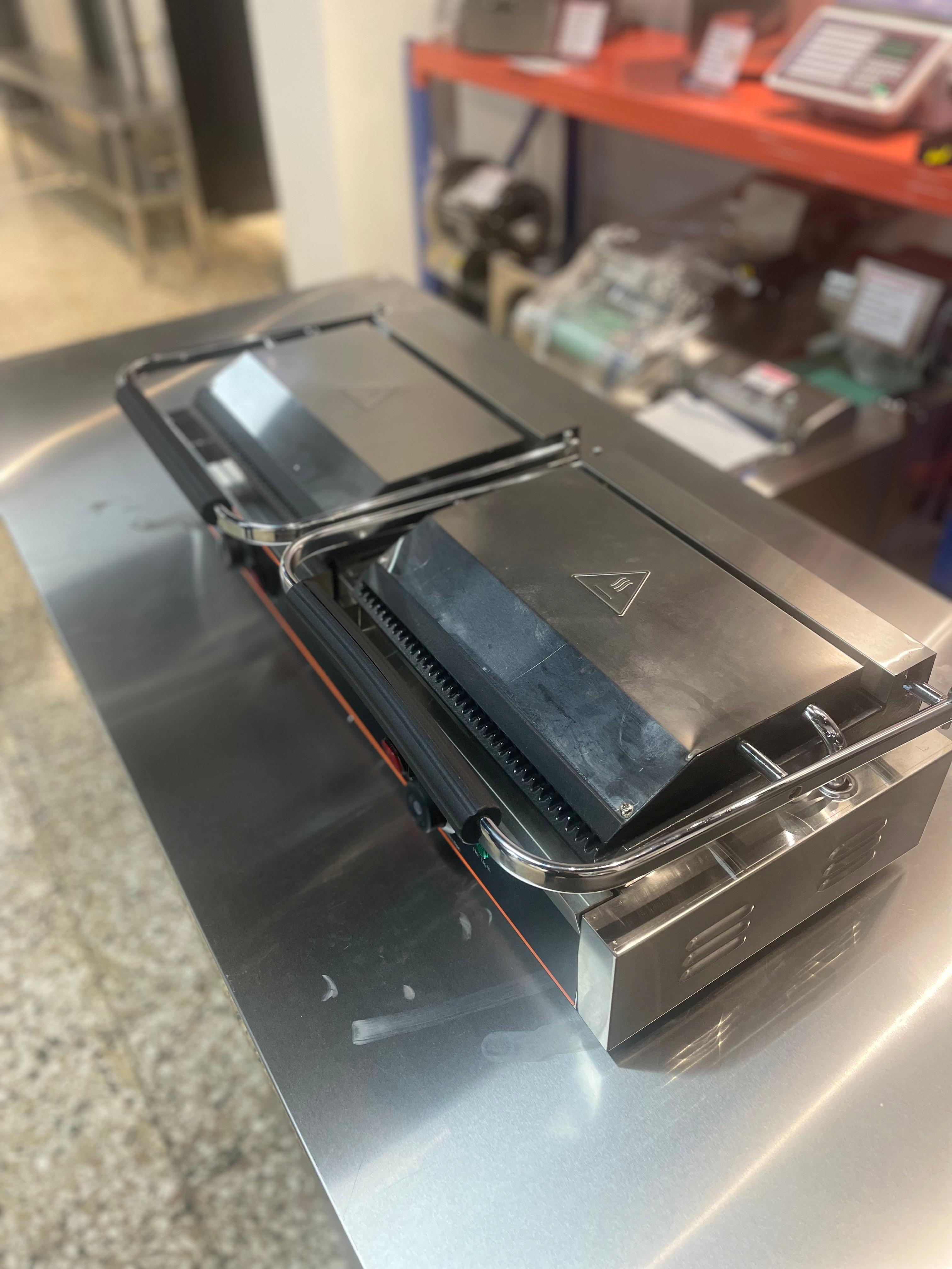 equipos profesionales - Tostadora parrilla grill doble electrica 6