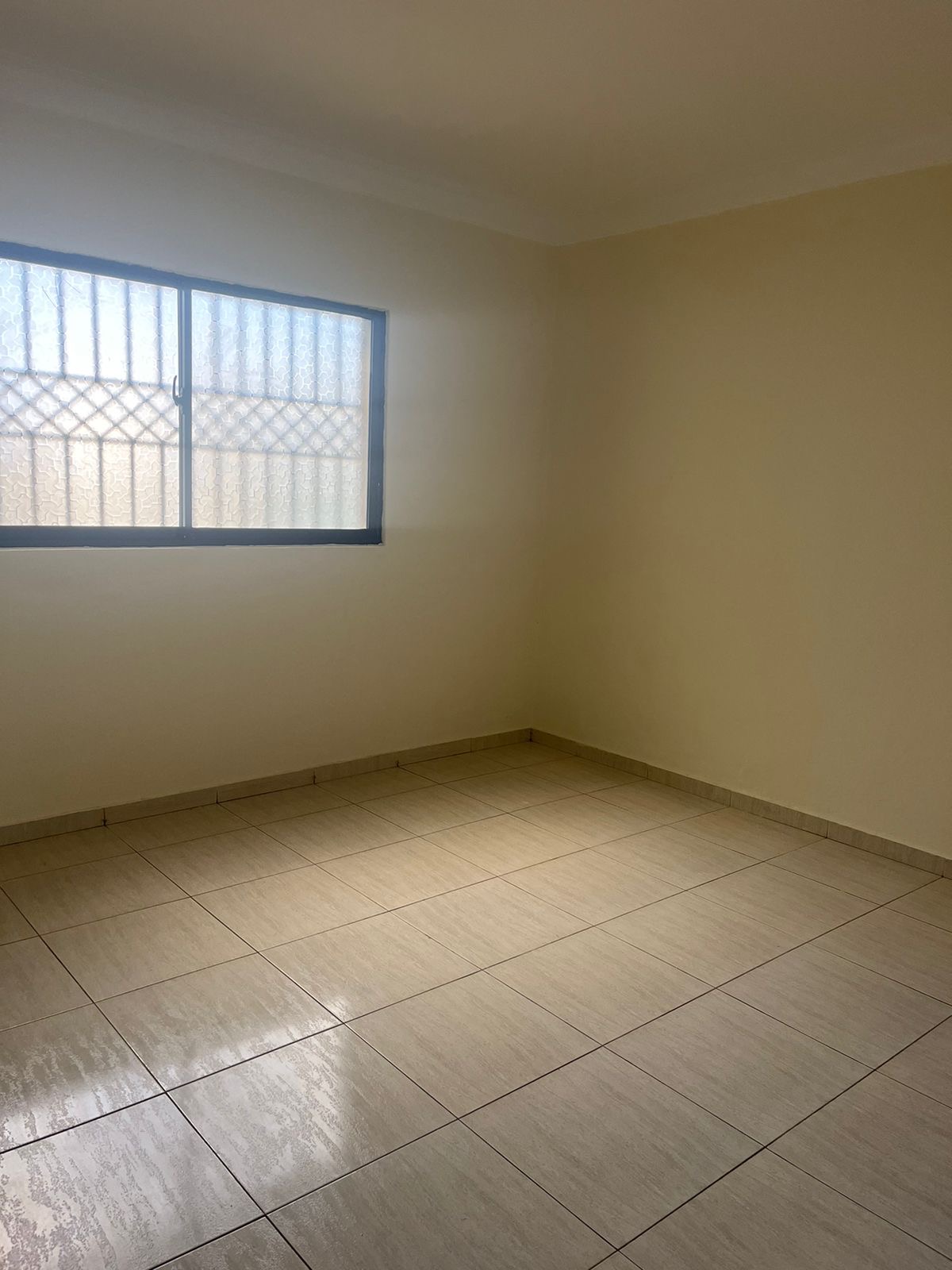 apartamentos - Vendo independencia piso 4 tres hab dos baños parq 4
