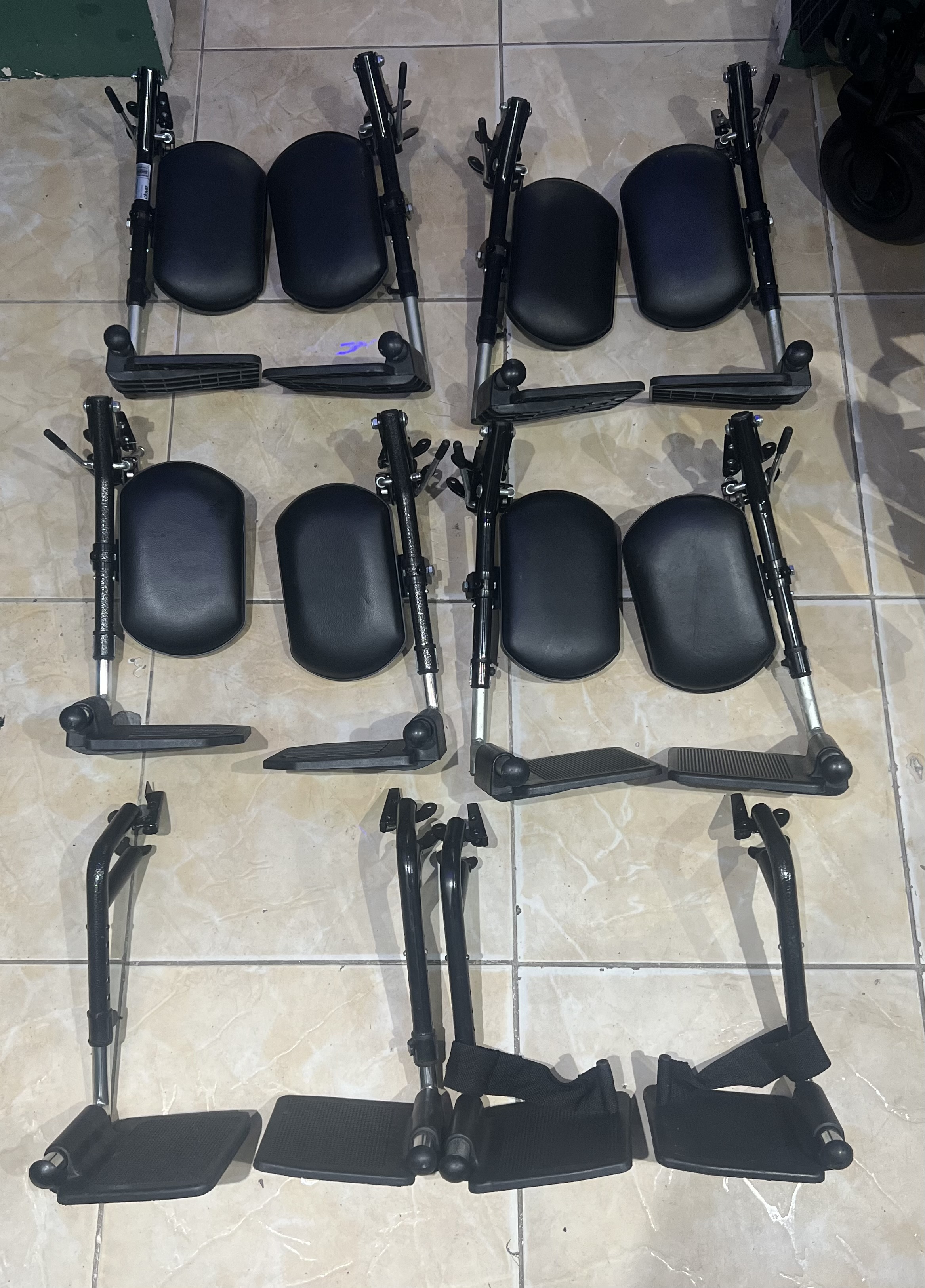 salud y belleza - Gomas de sillas de rueda y porta pies 1