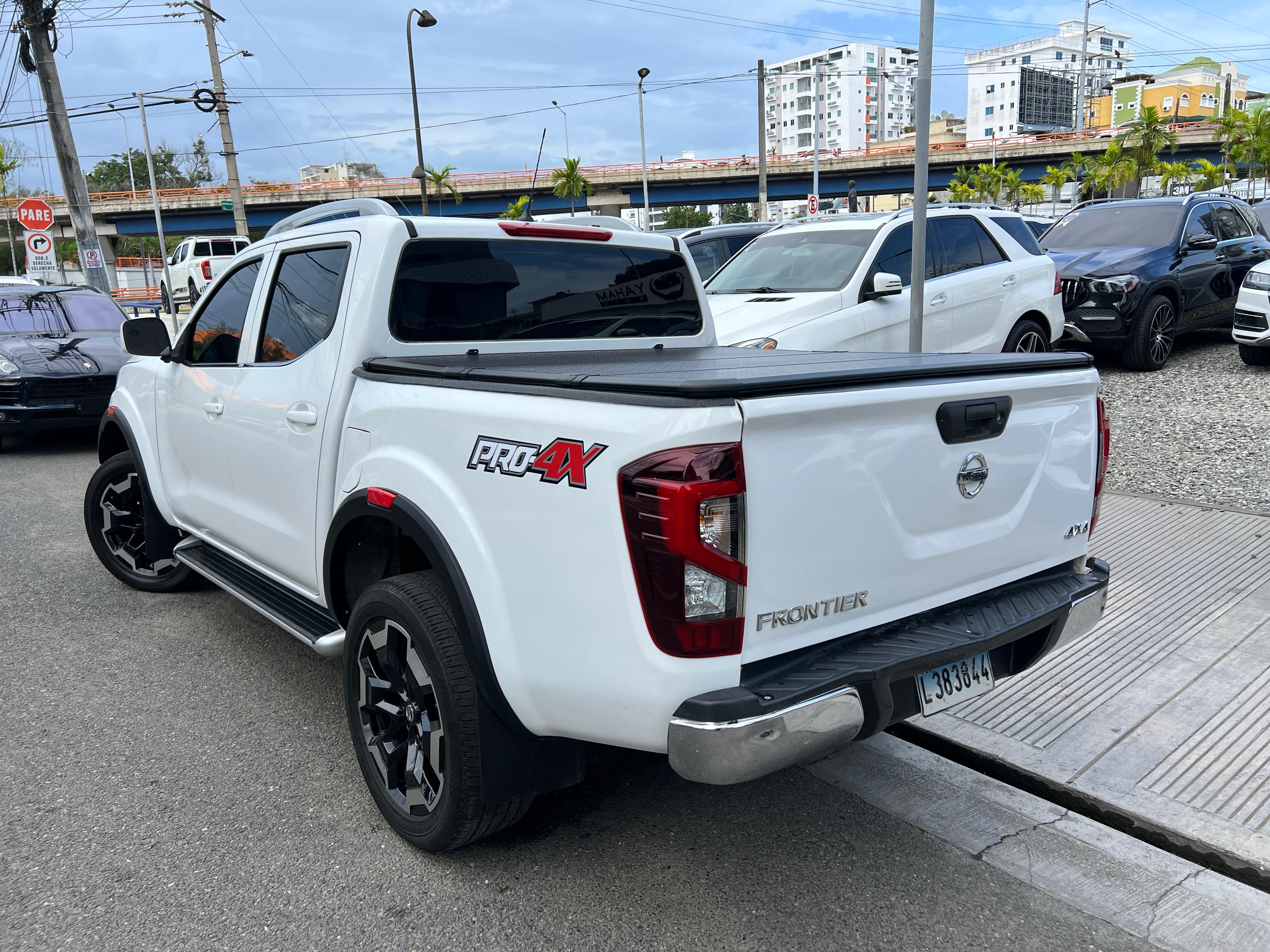 jeepetas y camionetas - Nissan Frontier NP300 2019 Modificada 4