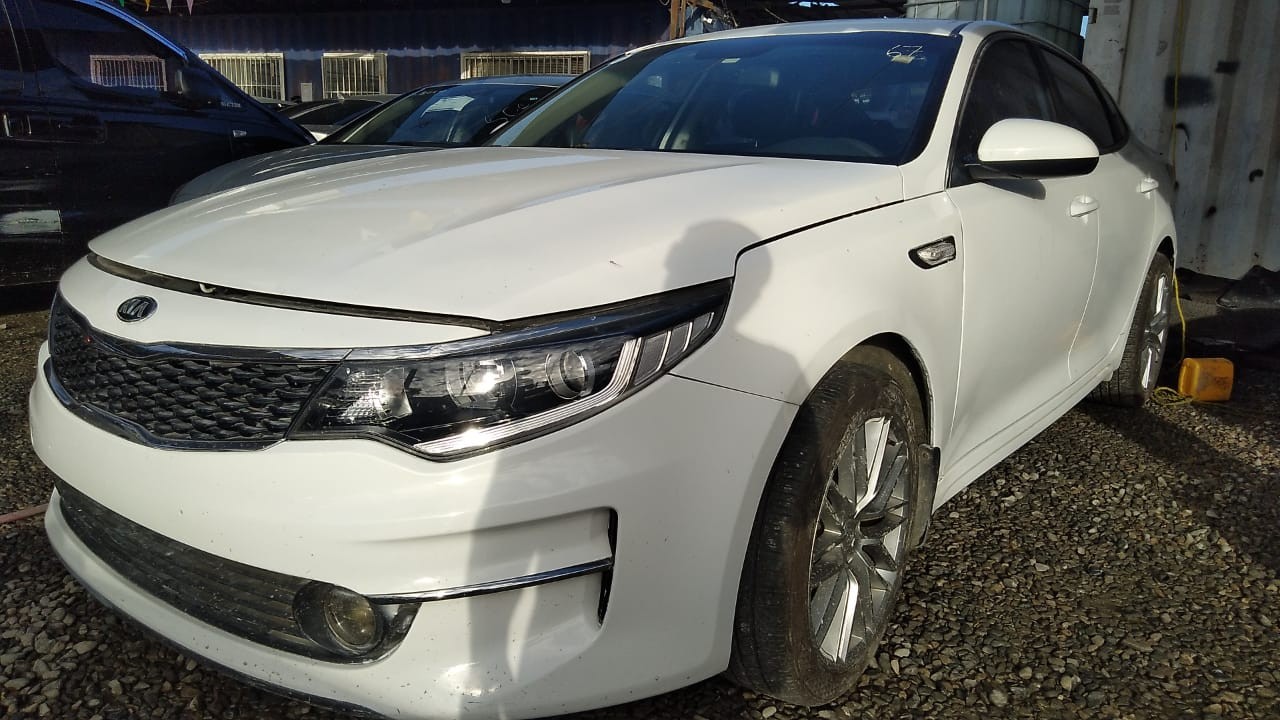 carros - KIA K5 2017 BLANCODESDE: RD$ 690,100.00 1