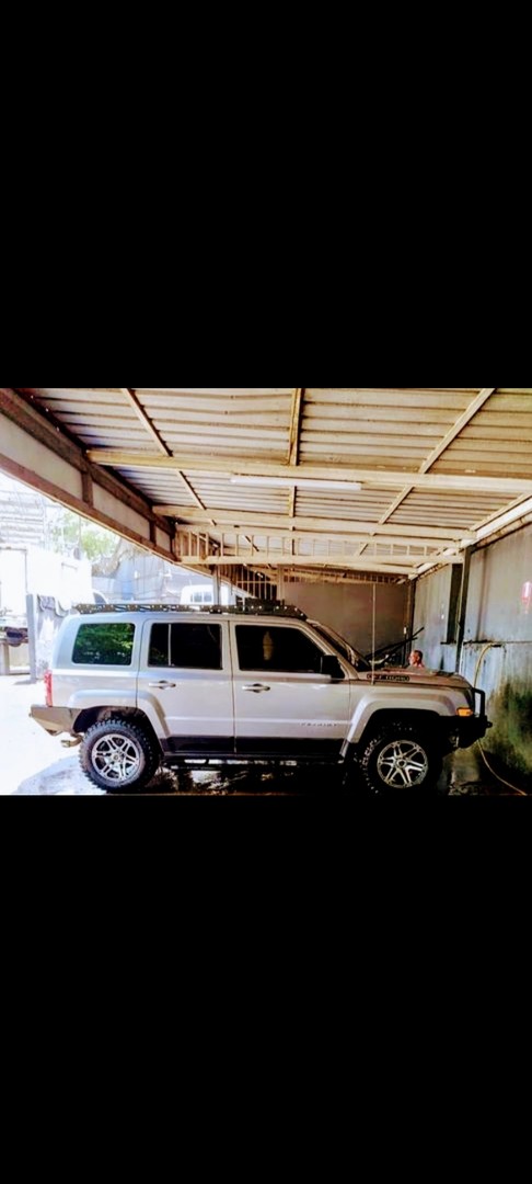 jeepetas y camionetas - Jeep Patriot 4x4 2016 
High Altitude Modificado 
 0