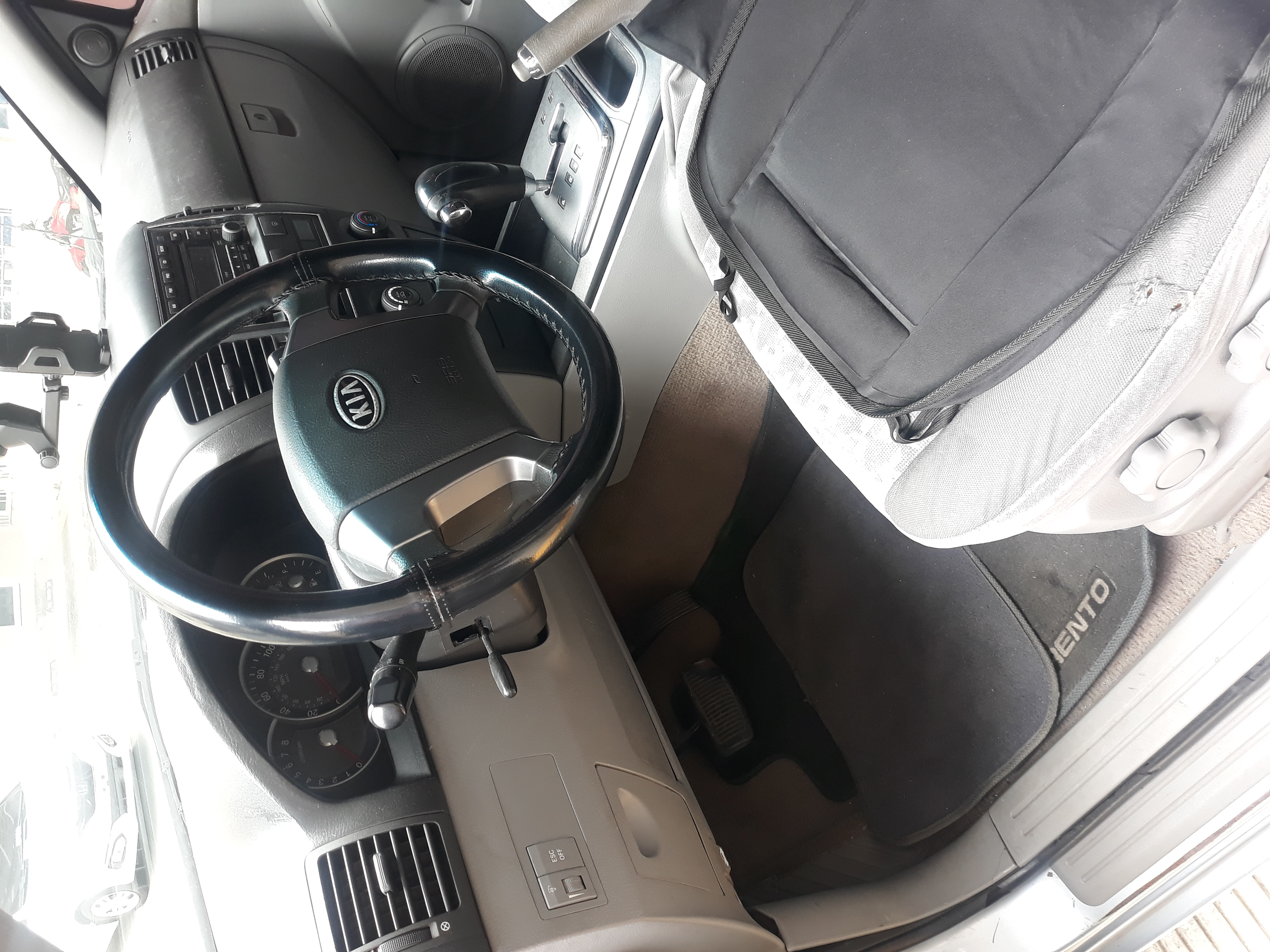 jeepetas y camionetas - Vendo Kia Sorento en magnificas condiciones 7