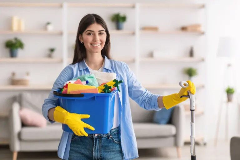 candidatos - Busco empleo de 3 días por semana y ofrezco limpieza de apartamento y casa 0