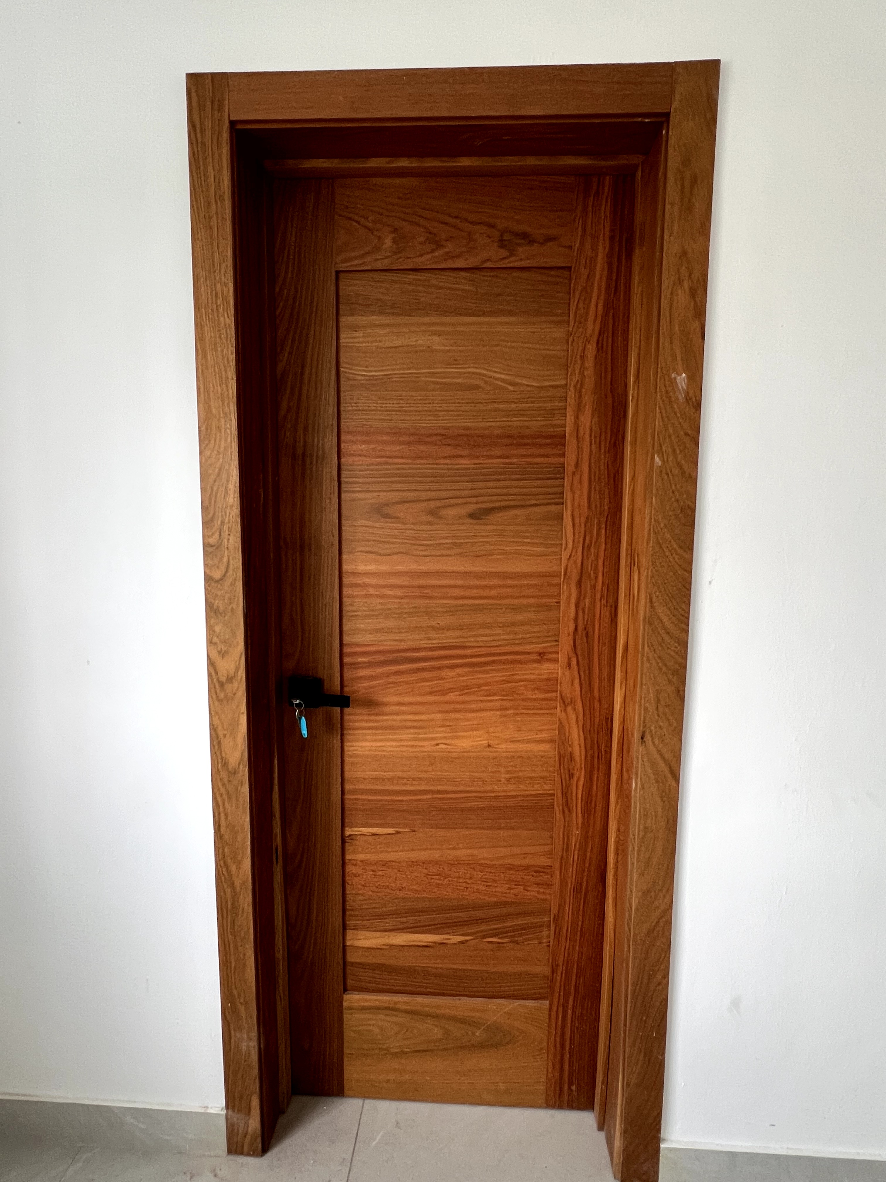 decoración y accesorios - 2 puertas nuevas con su cerradura 5