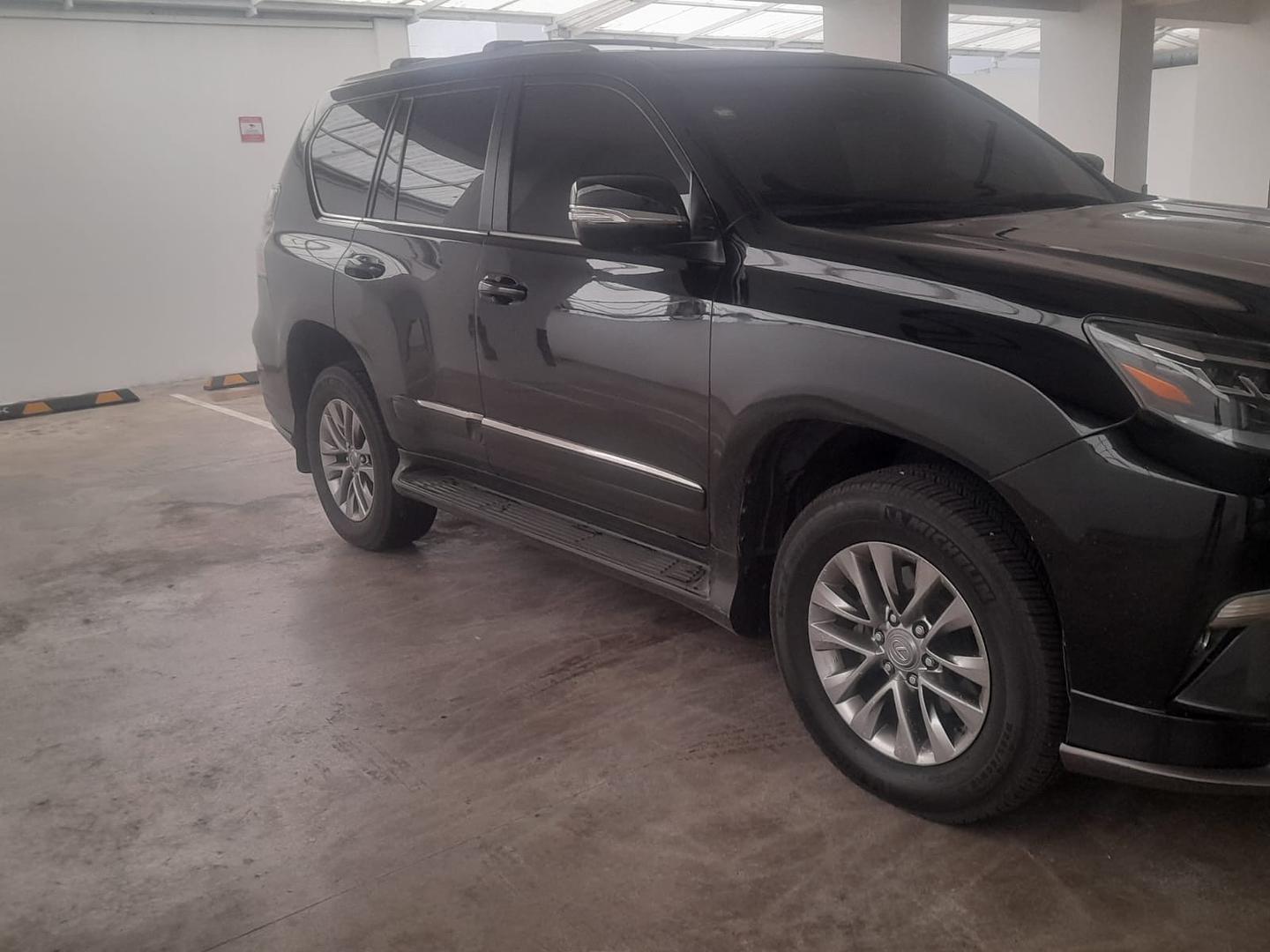 jeepetas y camionetas - LEXUS GX460 PREMIUM 2