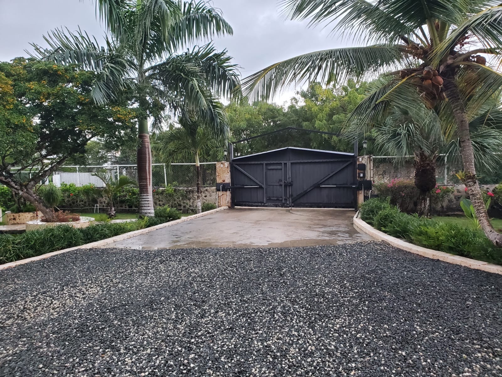 casas vacacionales y villas - venta de Villa en Cumayasa entre Juan dolió y la Romana a 500m2 de la playa  1
