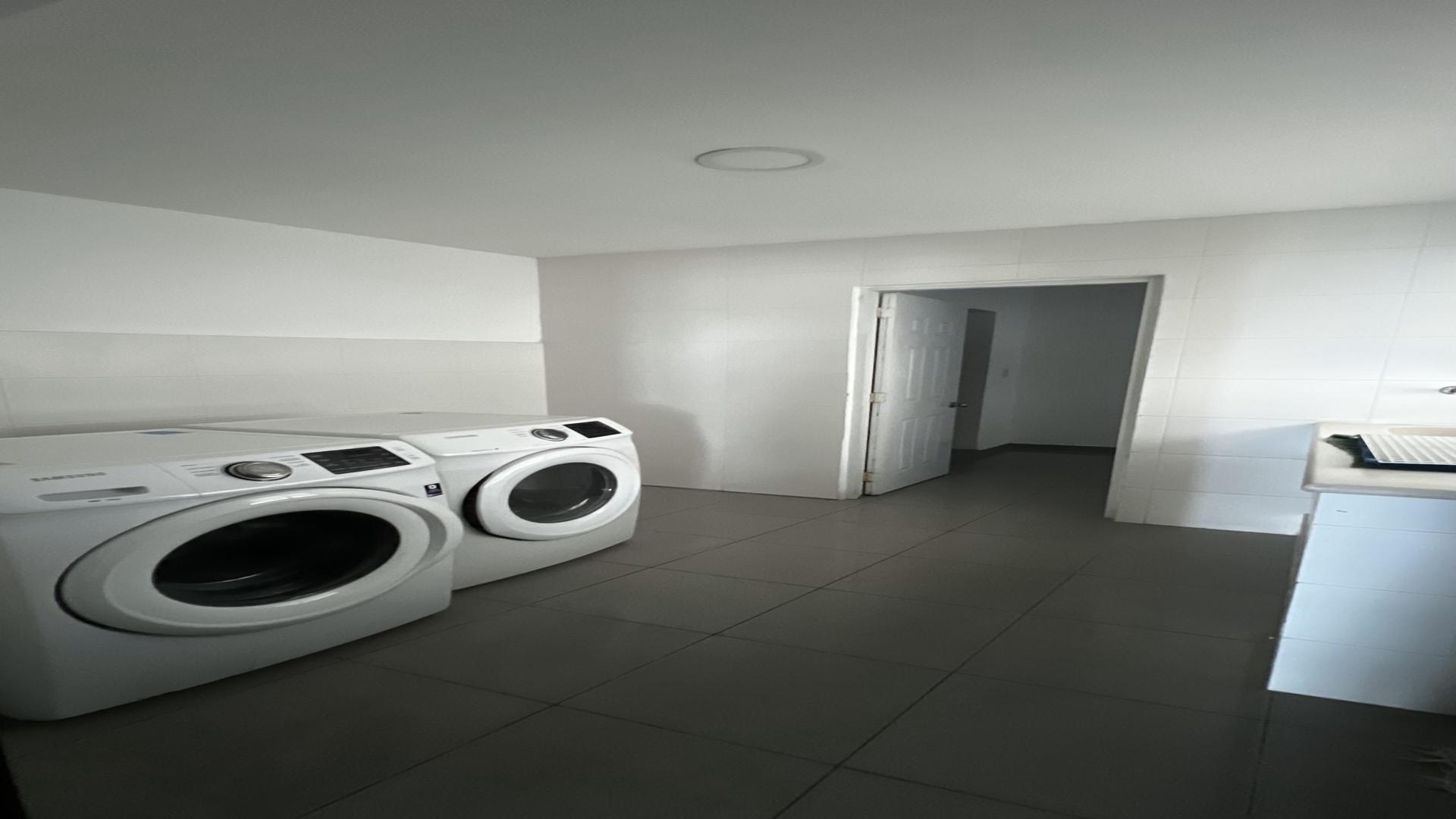 apartamentos - Penthouse en Alquiler en Avenida Anacaona con Vista al Mar y Mirador Sur 9