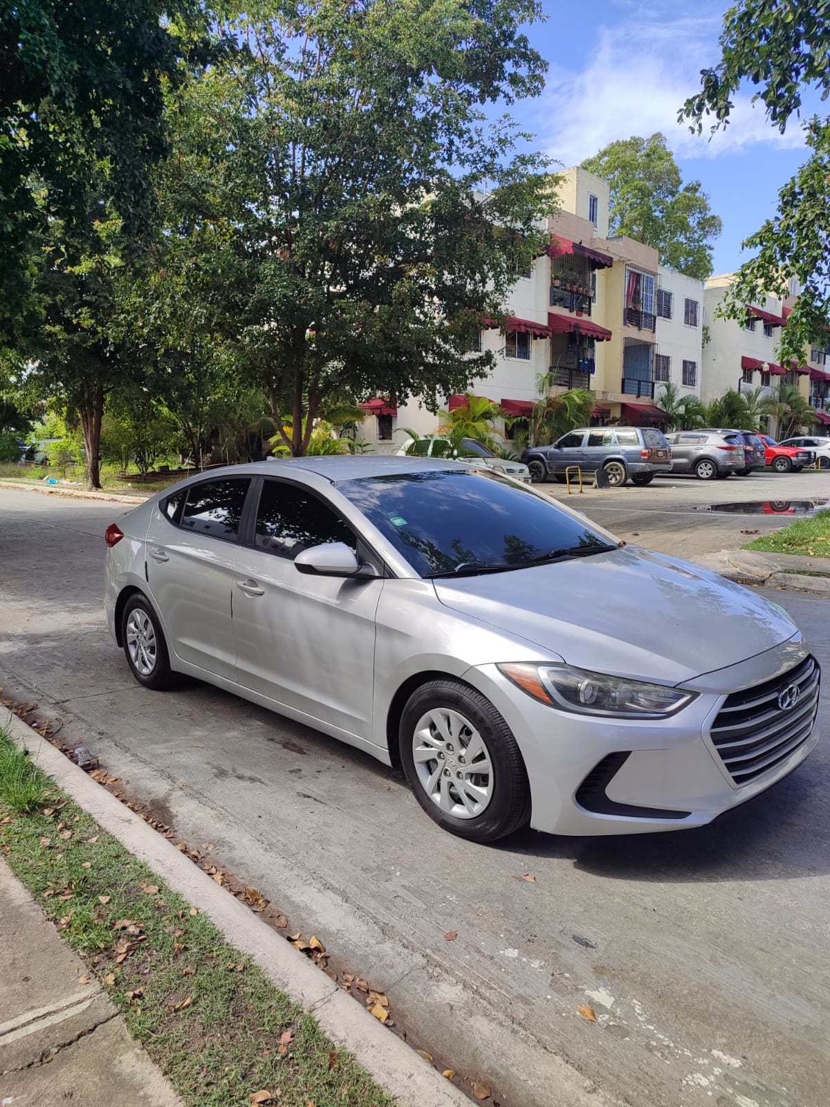 carros - HYUNDAI ELANTRA 2017 GRIS 0