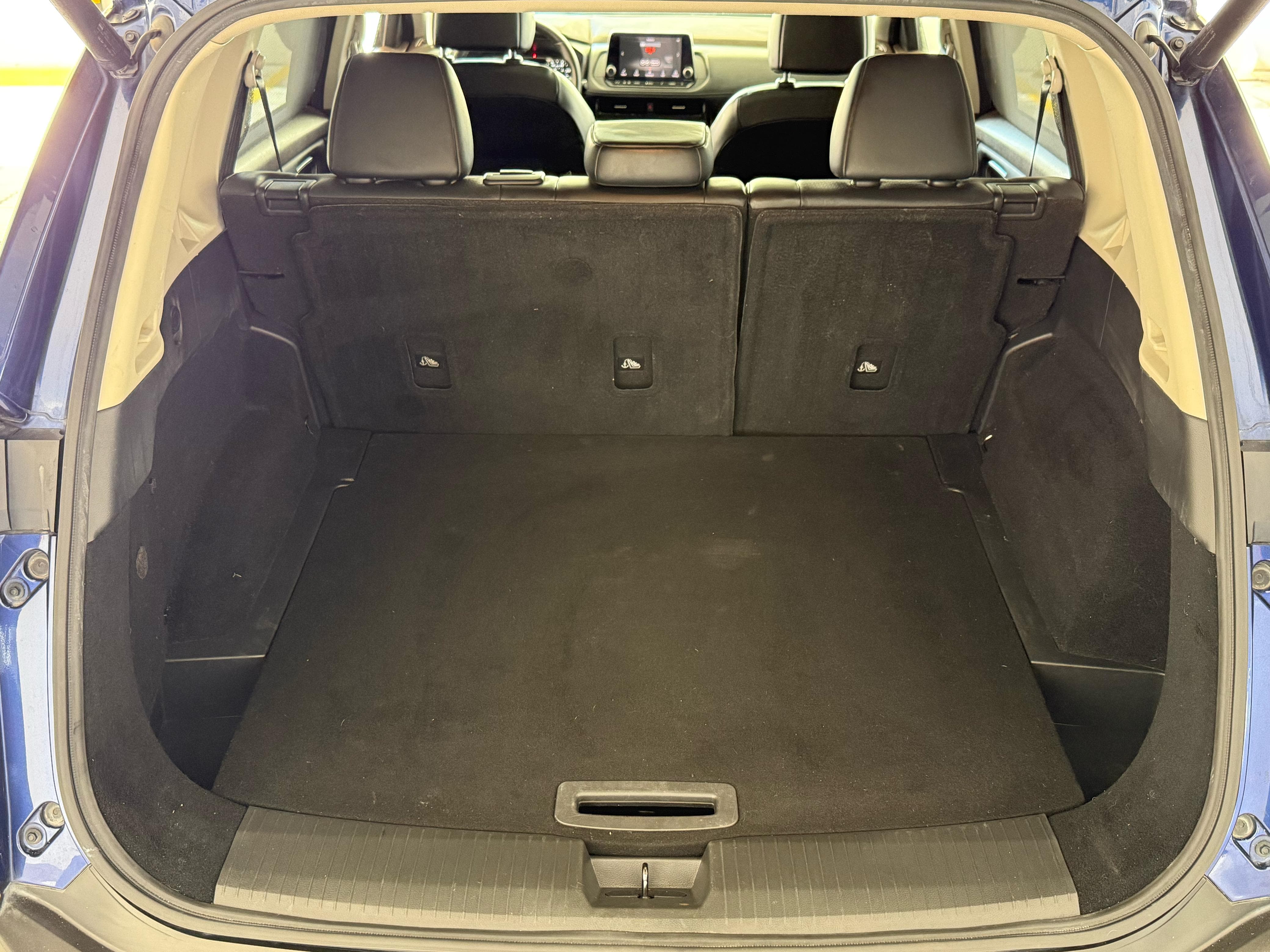 jeepetas y camionetas - SE VENDE NISSAN ROGUE SV 2021 7