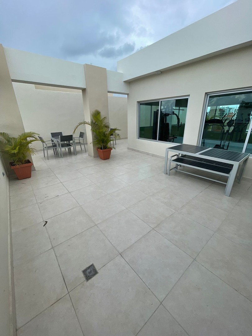penthouses - Se vende apartamento tipo PH en Bella Vista 8