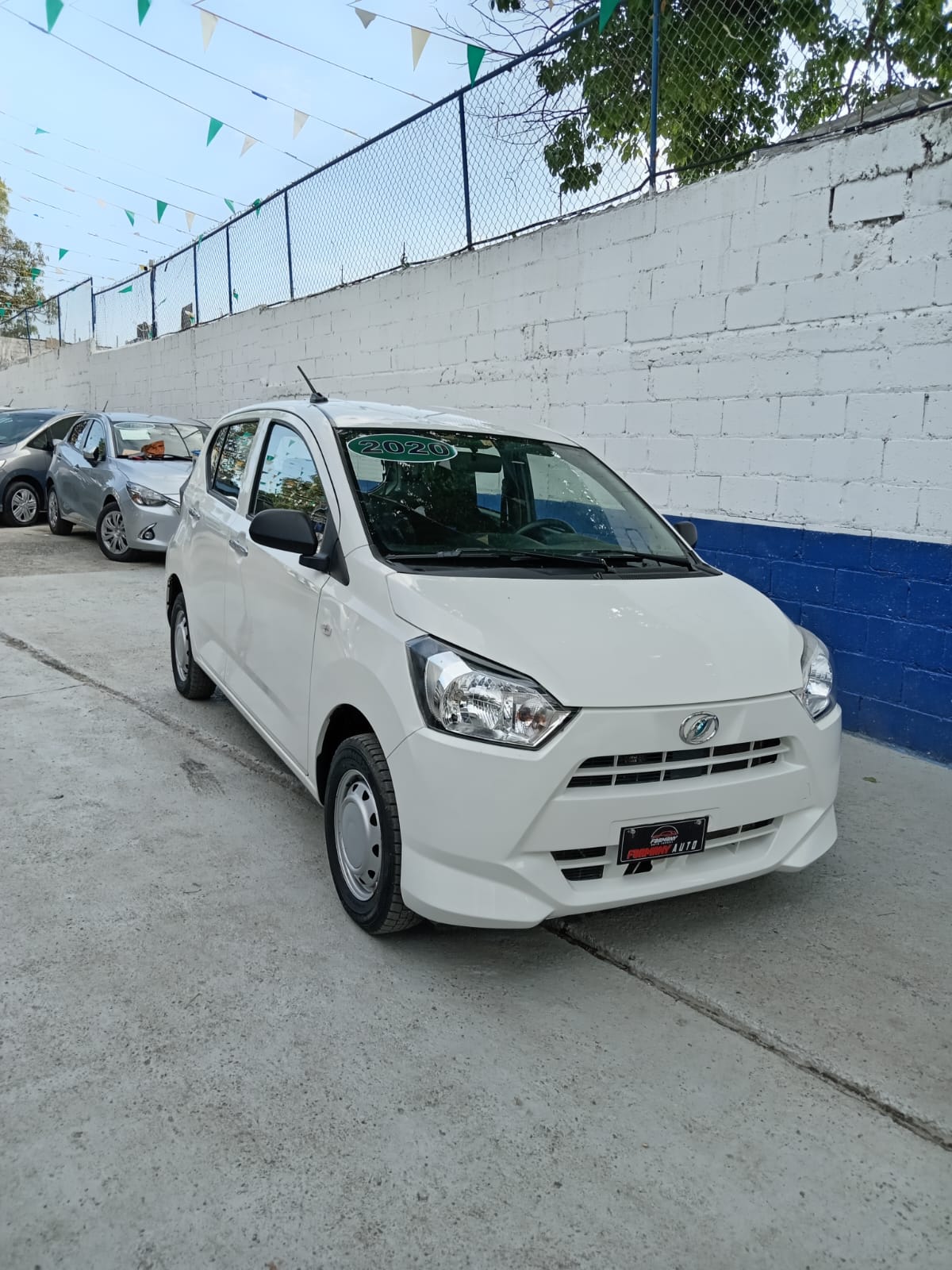 carros - DAIHATSU MIRAES  0