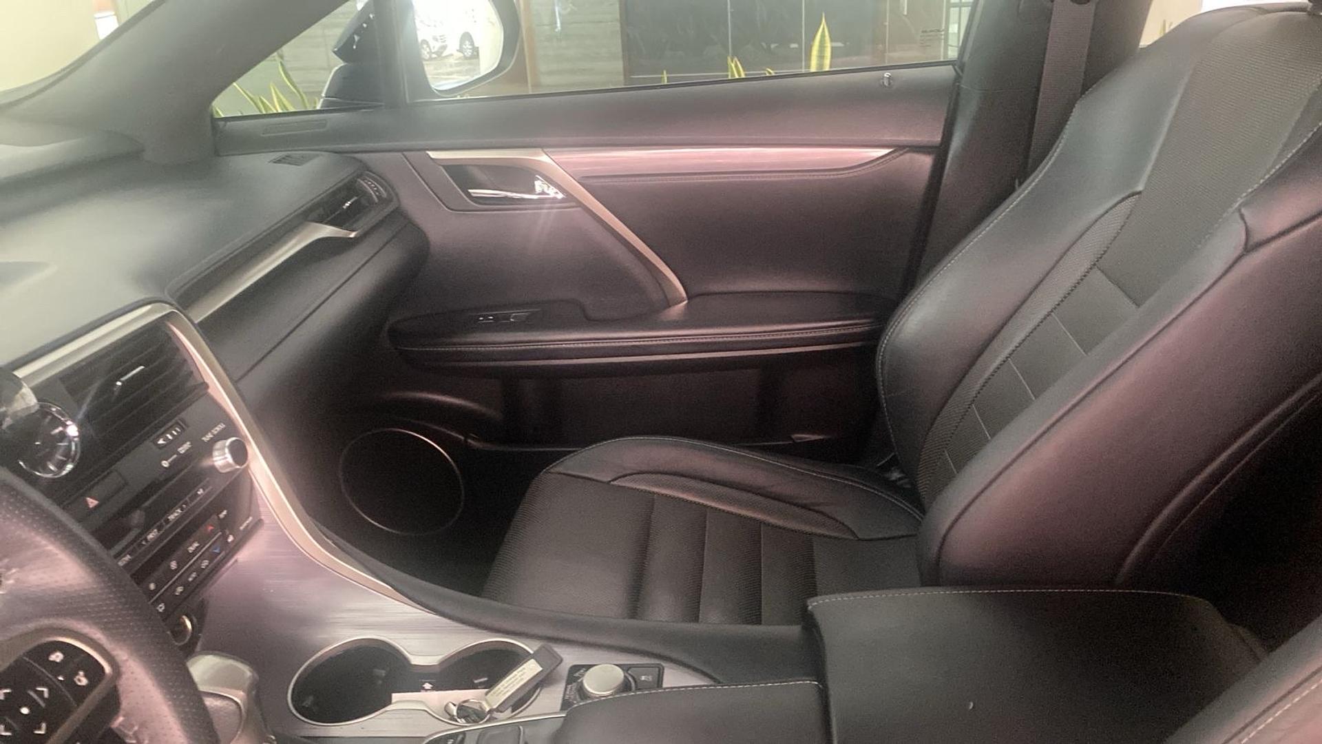 jeepetas y camionetas - Lexus RX 450 Sport Como Nueva 2
