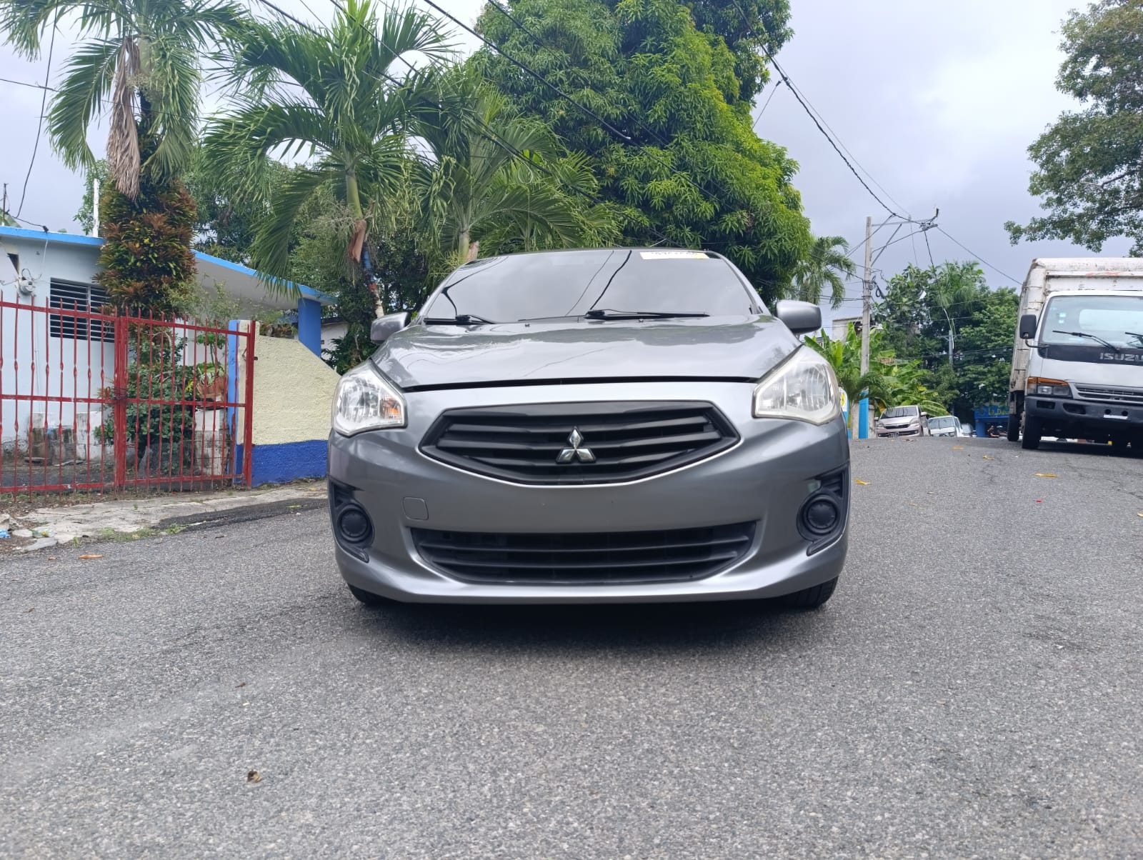 carros - Vendo Carro Mitsubishi Mirage 2017 7