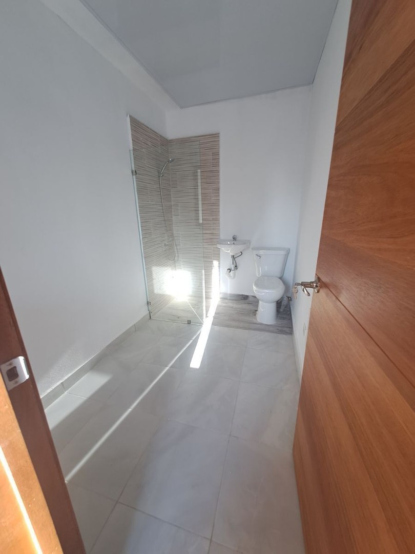 apartamentos - Apartamento nuevo 4to piso en Renacimiento
 1