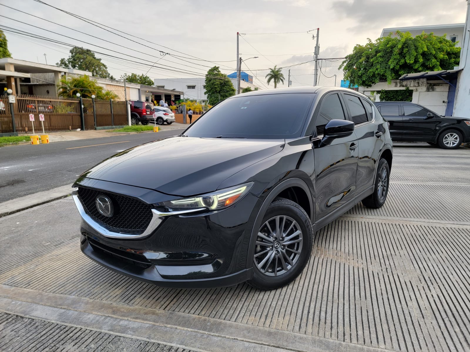 jeepetas y camionetas - Mazda CX5  Touring 2020 0