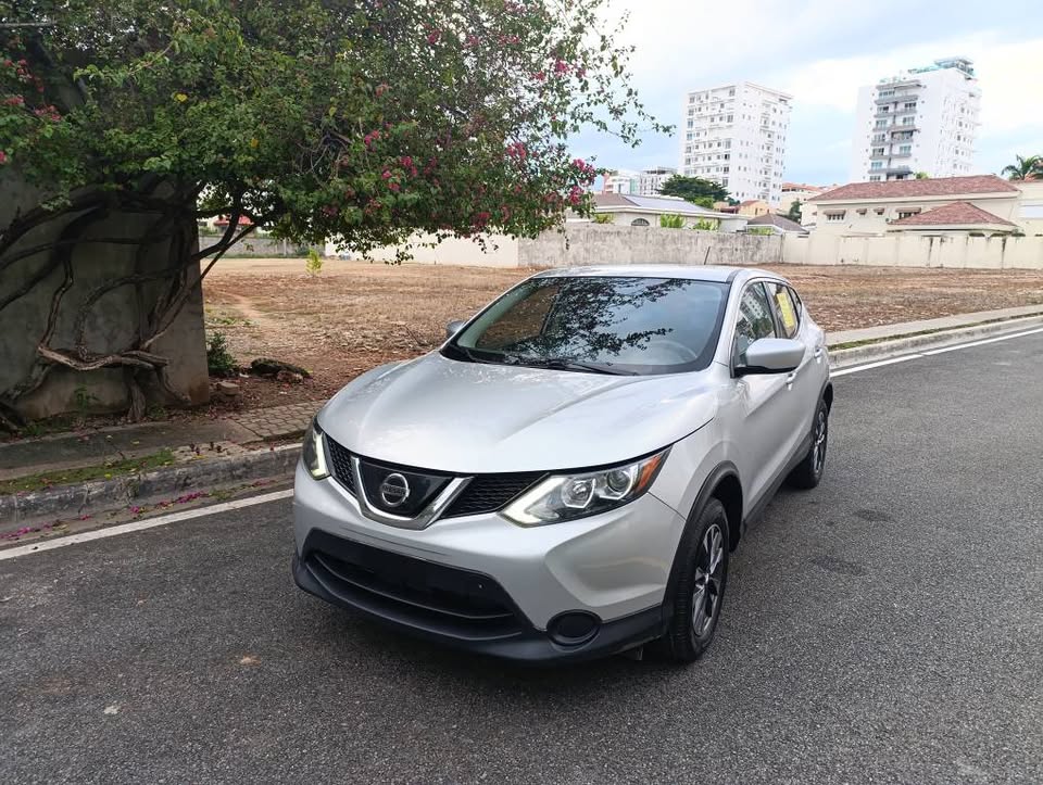 jeepetas y camionetas - Nissan Rogue Sport Clean Carfax