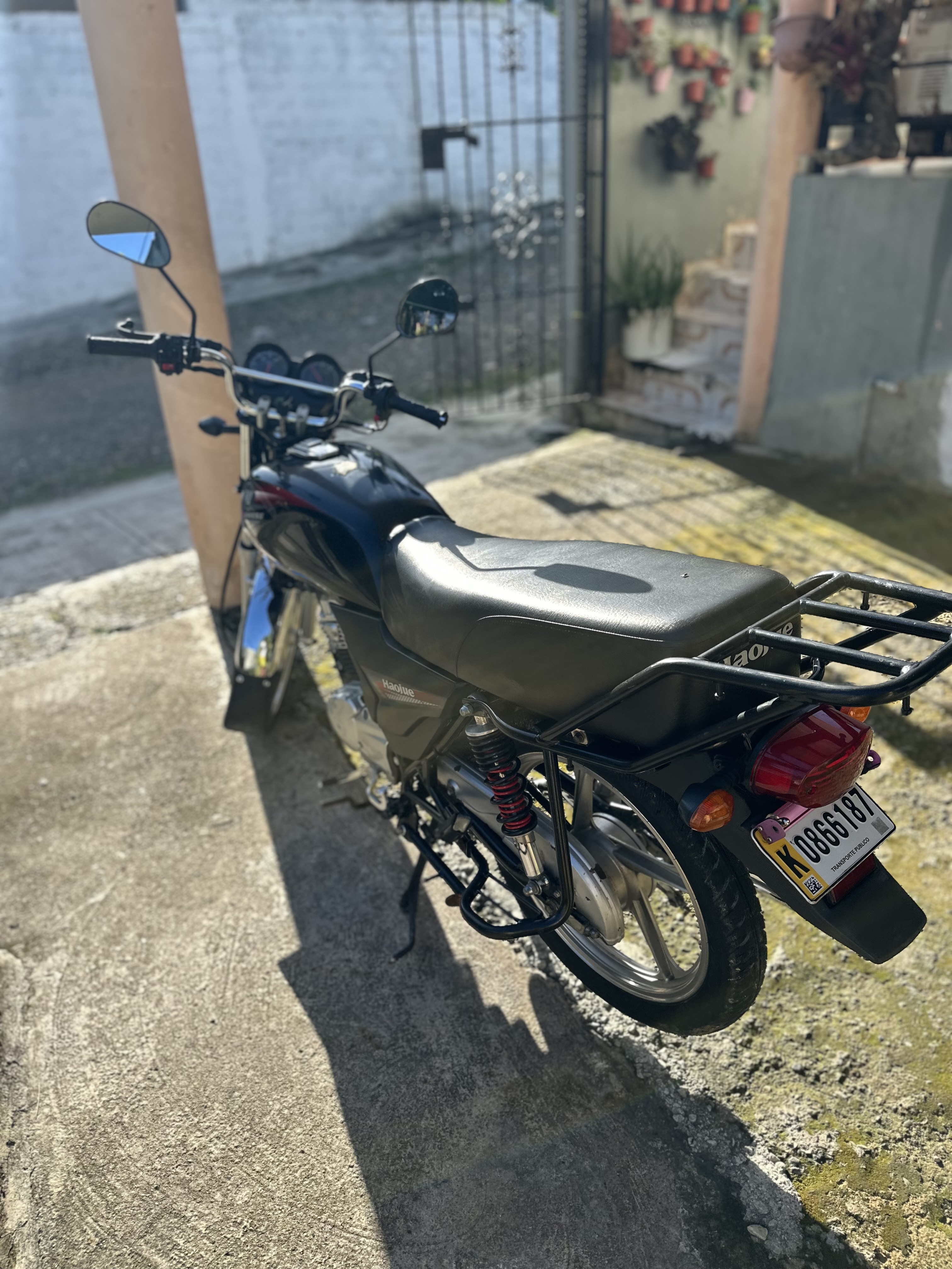 motores y pasolas - Haojue Xpress 125 comodo 73k ligeramente neogicabl 2