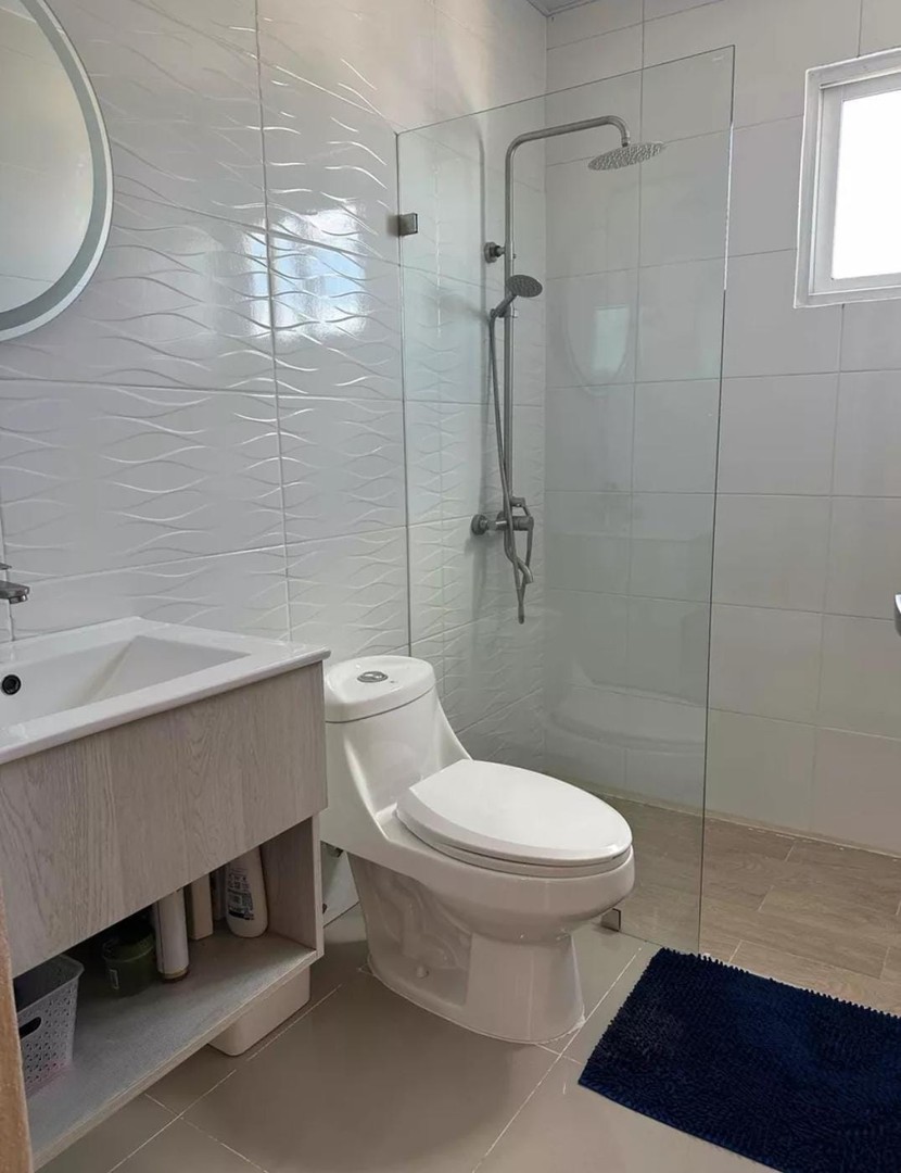 apartamentos - VENTA DE PENTHOUSE EN EL SECTOR EL MILLÓN/ CONDOMINIO ENSANCHE QUISQUEYA
US$240, 4