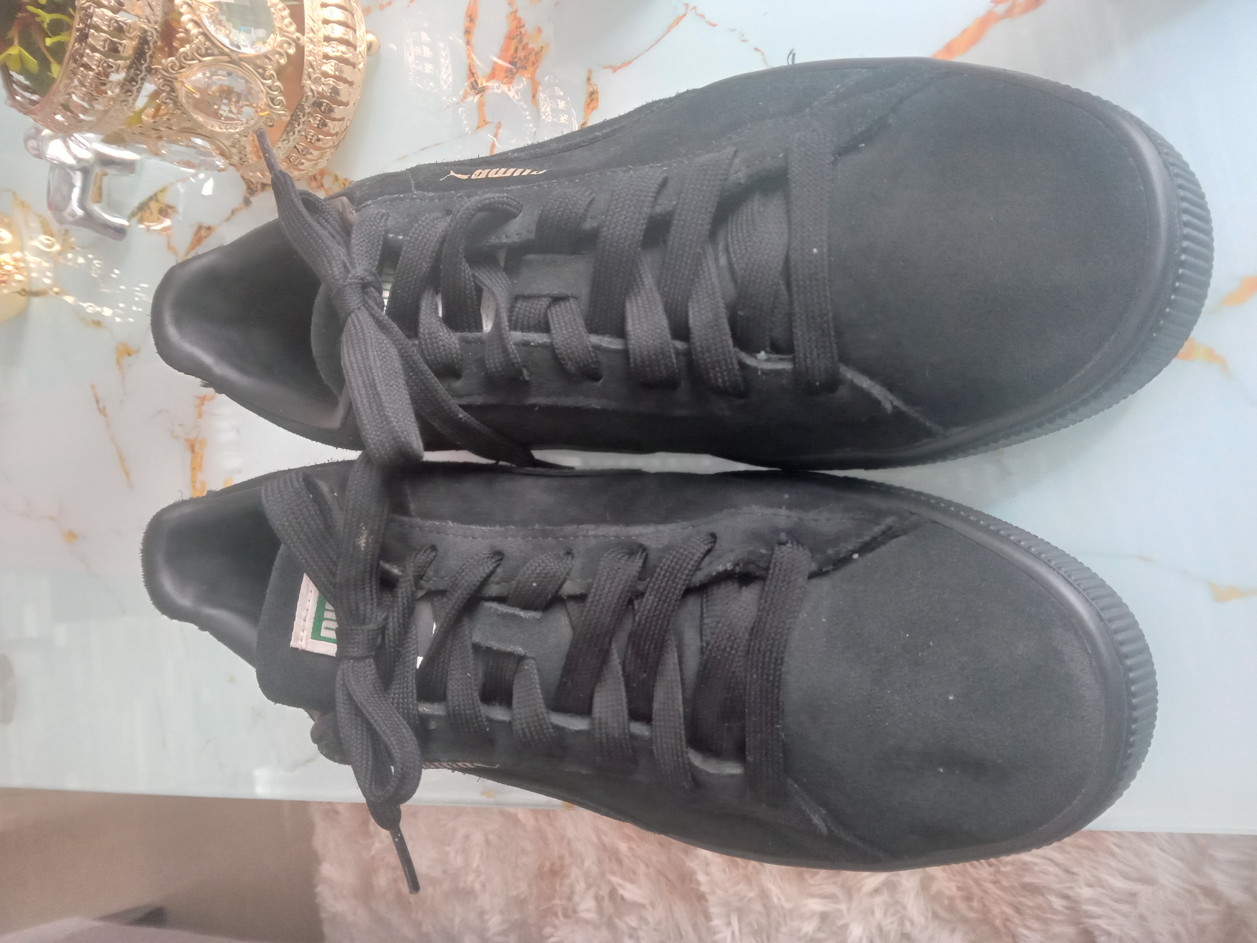 zapatos para hombre - Hermosa zapatilla en gamusa negra size 10.5 0