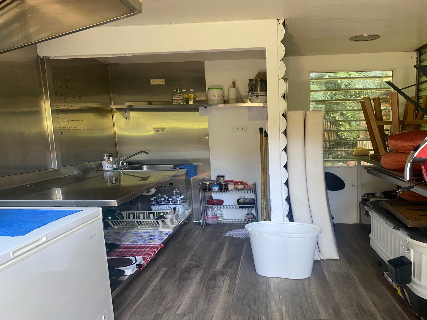 oficinas y locales comerciales - Caseta comercial para venta de comida precio negociable  3