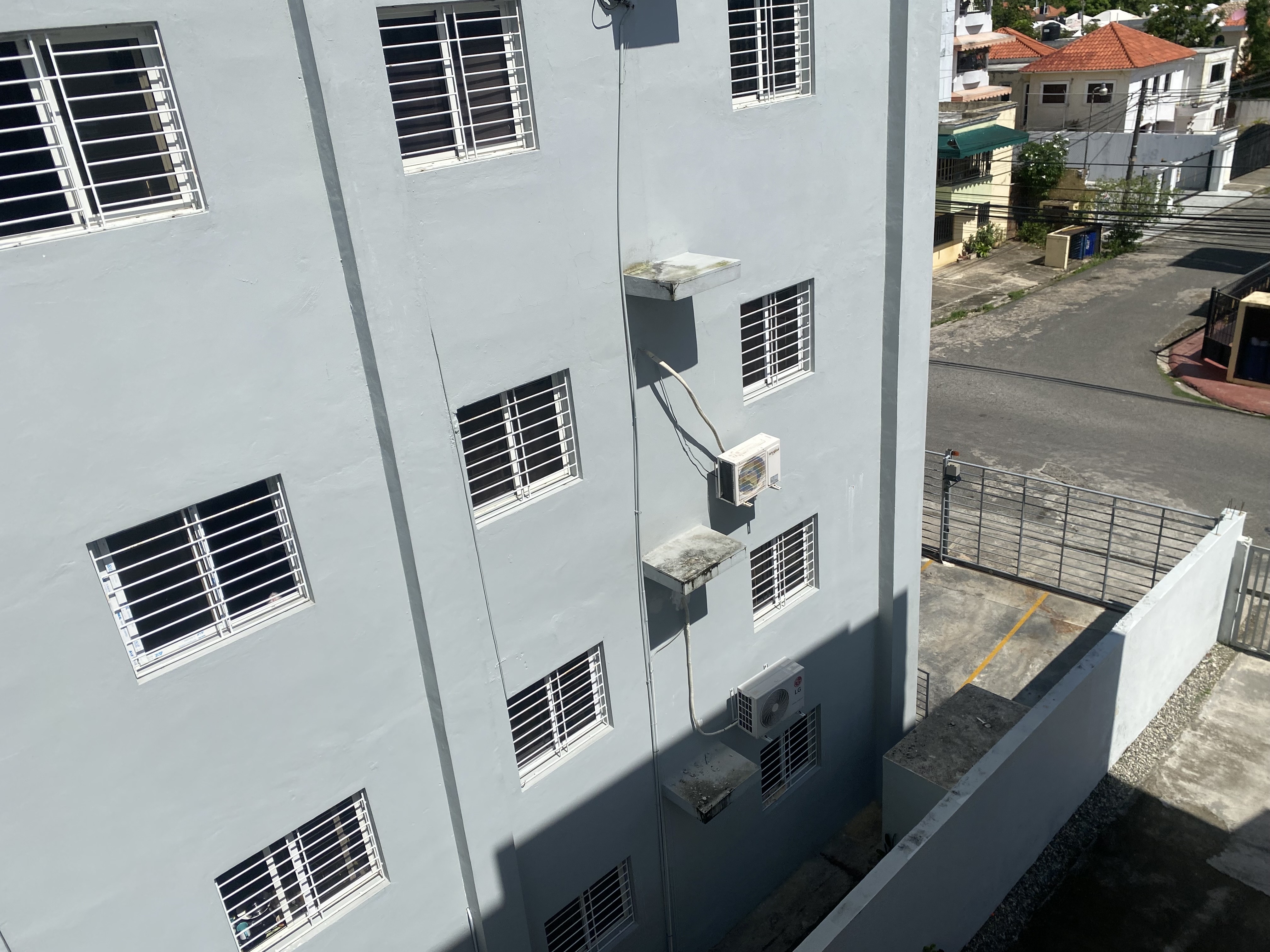 apartamentos - Venta de 2 Apartamentos en Santo Domingo Este, 4to. nivel 9