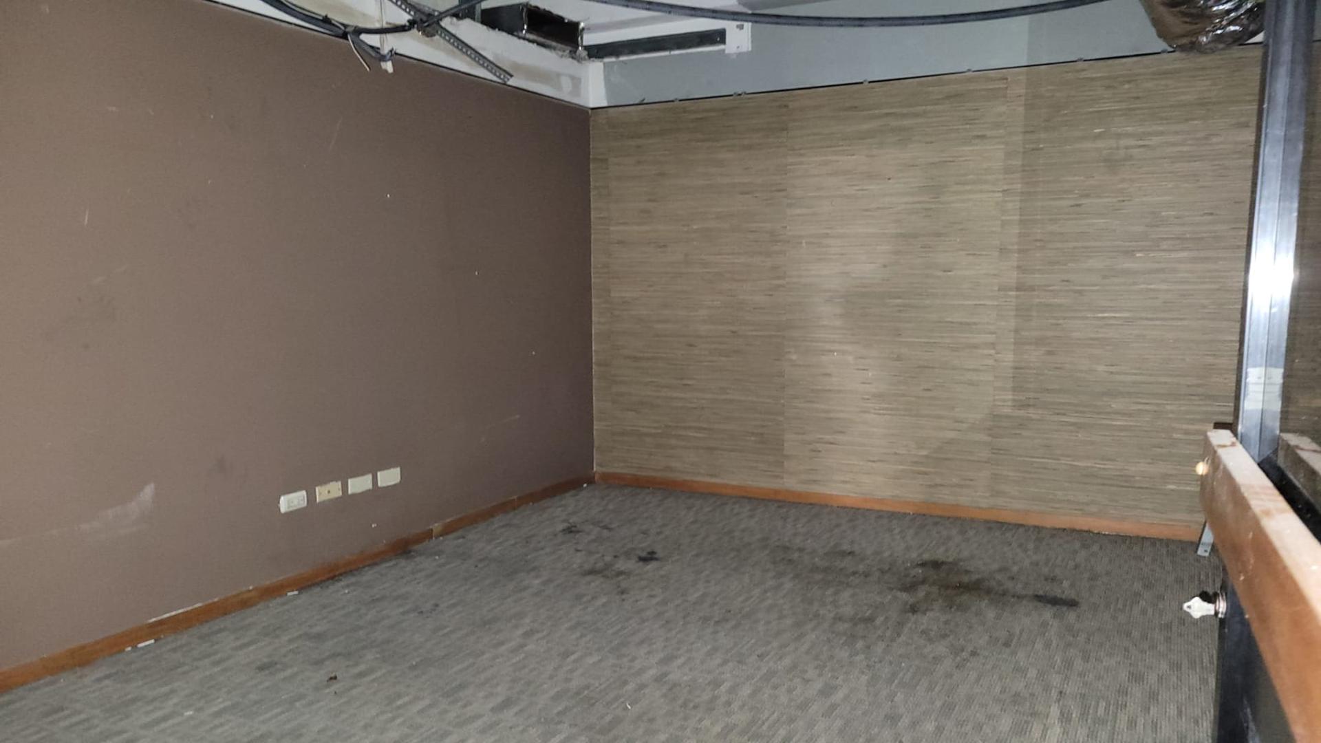 oficinas y locales comerciales - Alquiler de Local Comercial 240m2 en Gazcue 9