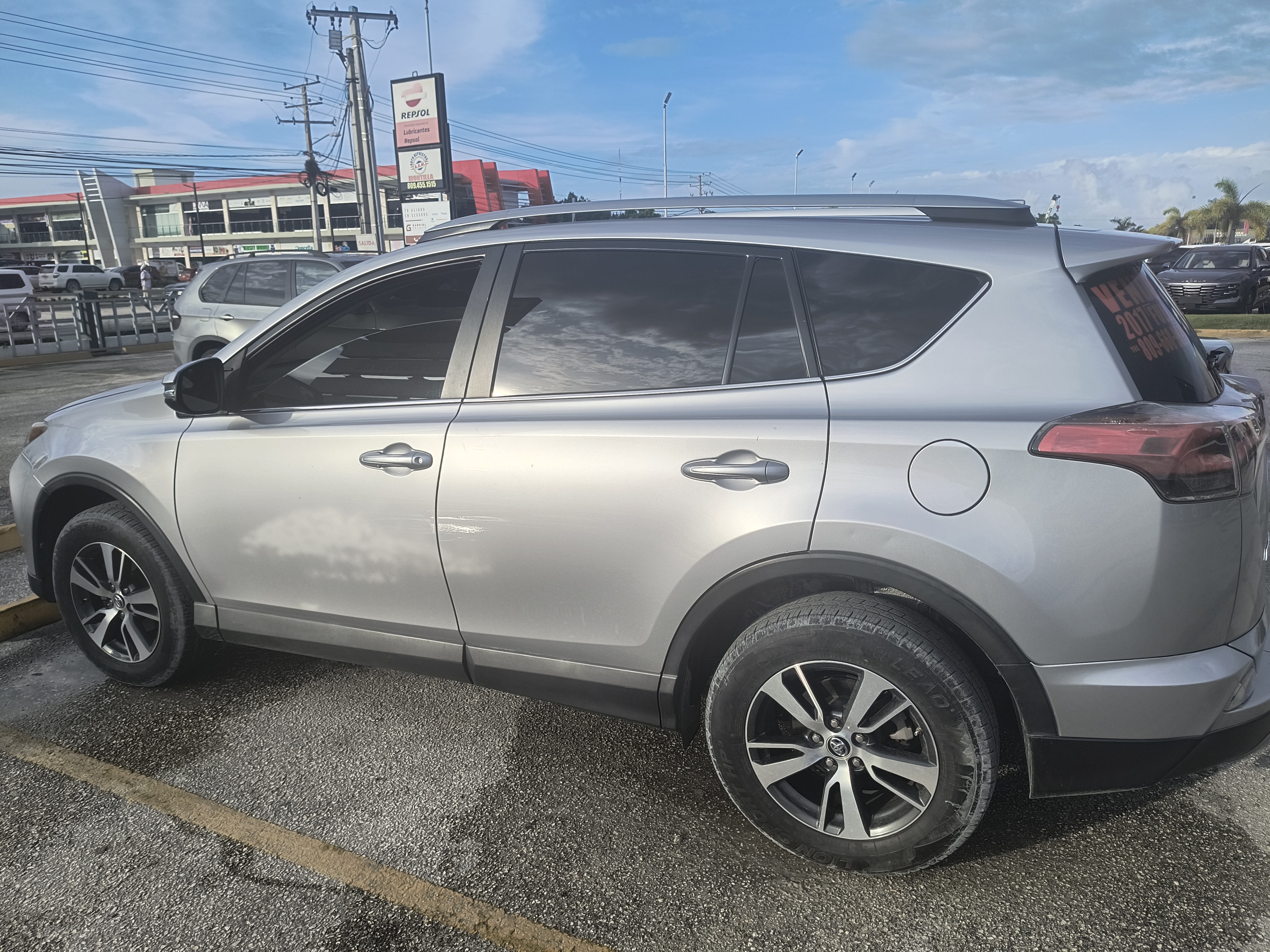 jeepetas y camionetas - Toyota Rav4 2017 4