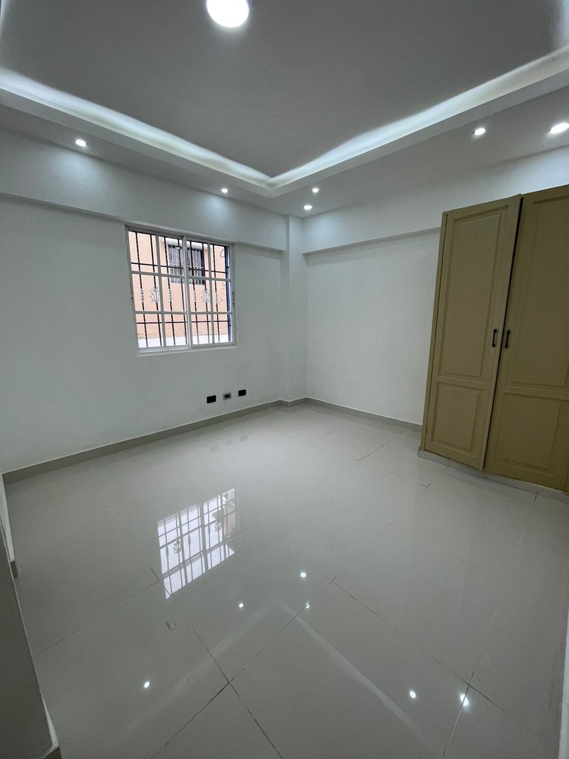 apartamentos - Se vende apartamento en Villa Aura 6