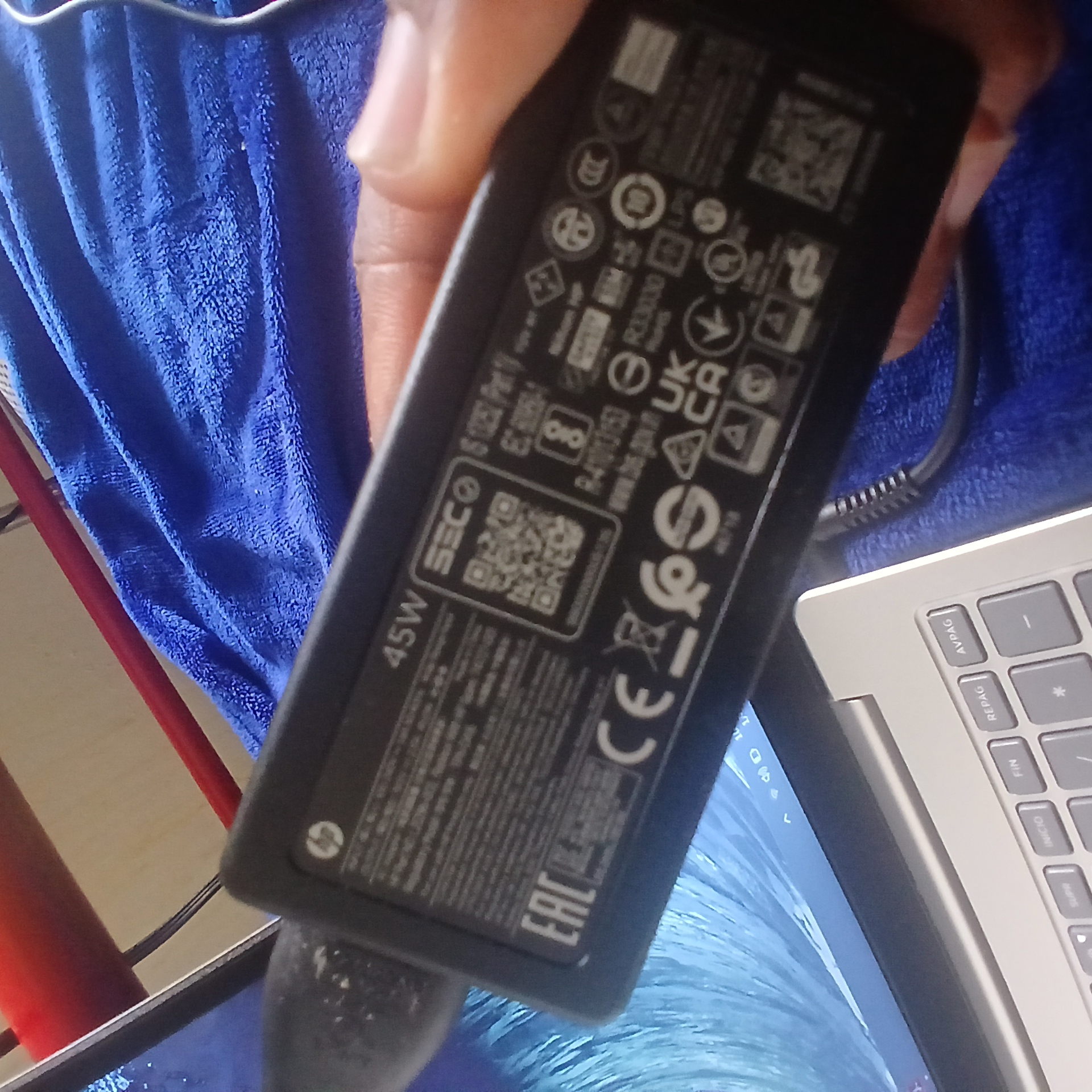 computadoras y laptops - Hp hp ryzen 5 7520u 16gb ram 4