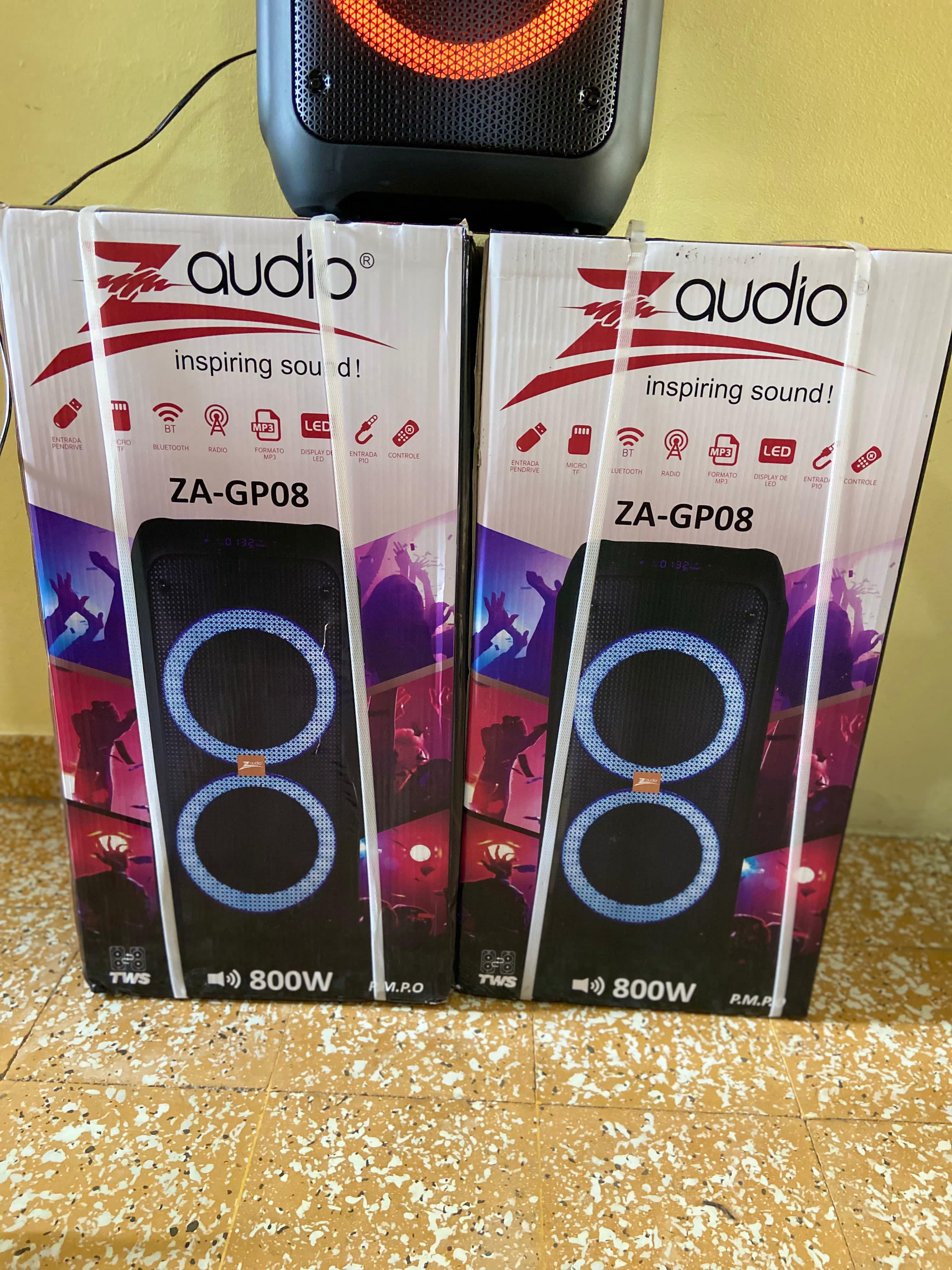 camaras y audio - Bocinas amplificadas z audio woofer modelo za-GP08 potencia de 800 watts  5