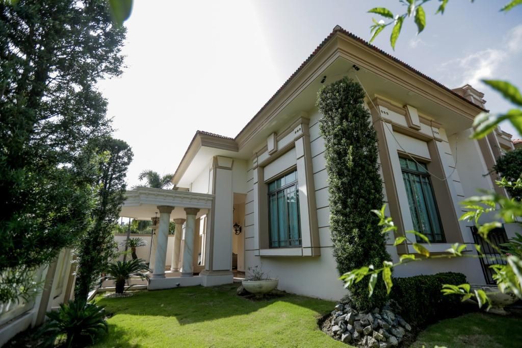 casas - Casa Cuesta Hermosa ll mansion 4 habitaciones 4.5 baños 4 parqueos 0
