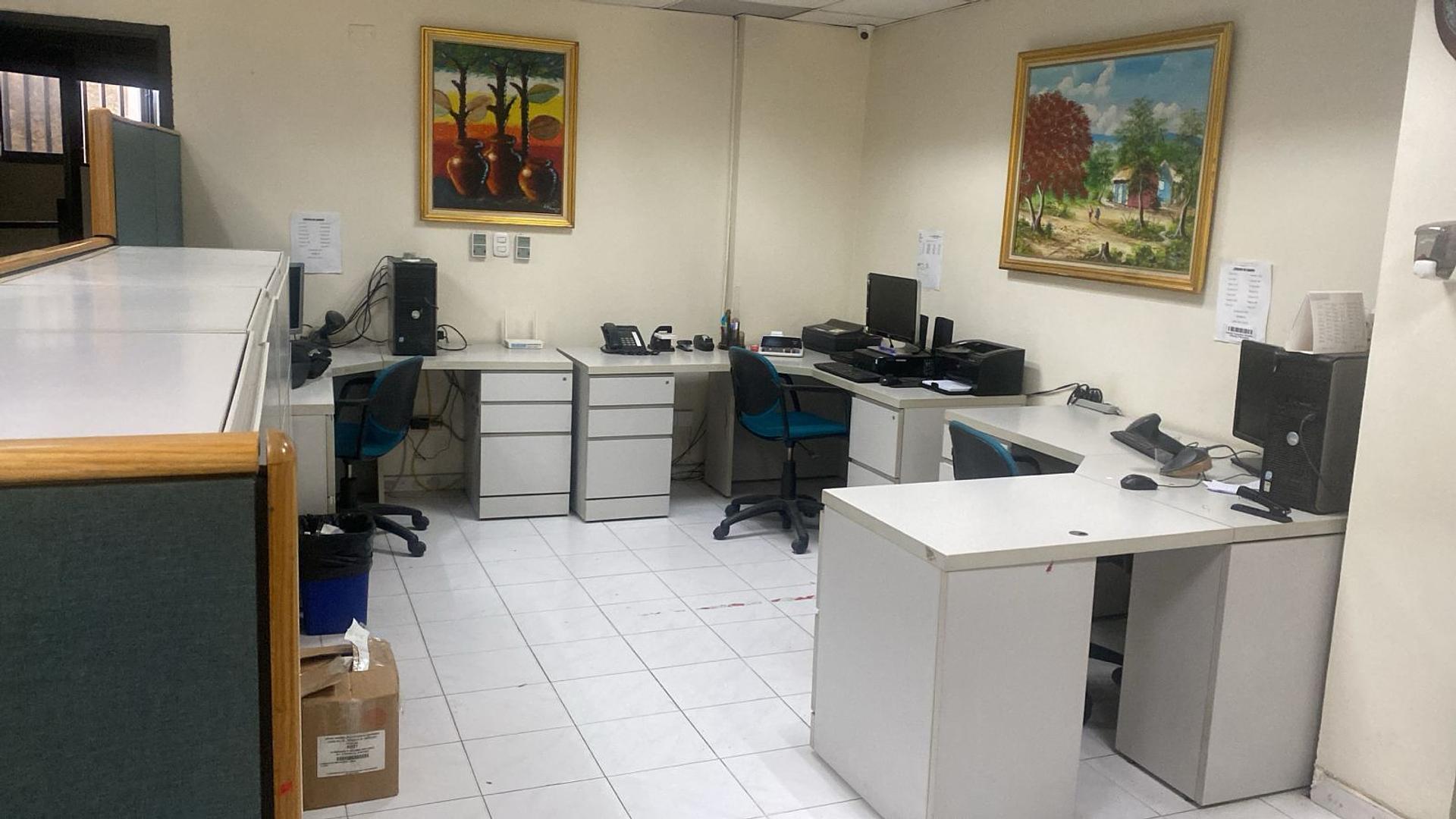 oficinas y locales comerciales - Se vende edificio Facipago en Santiago  3