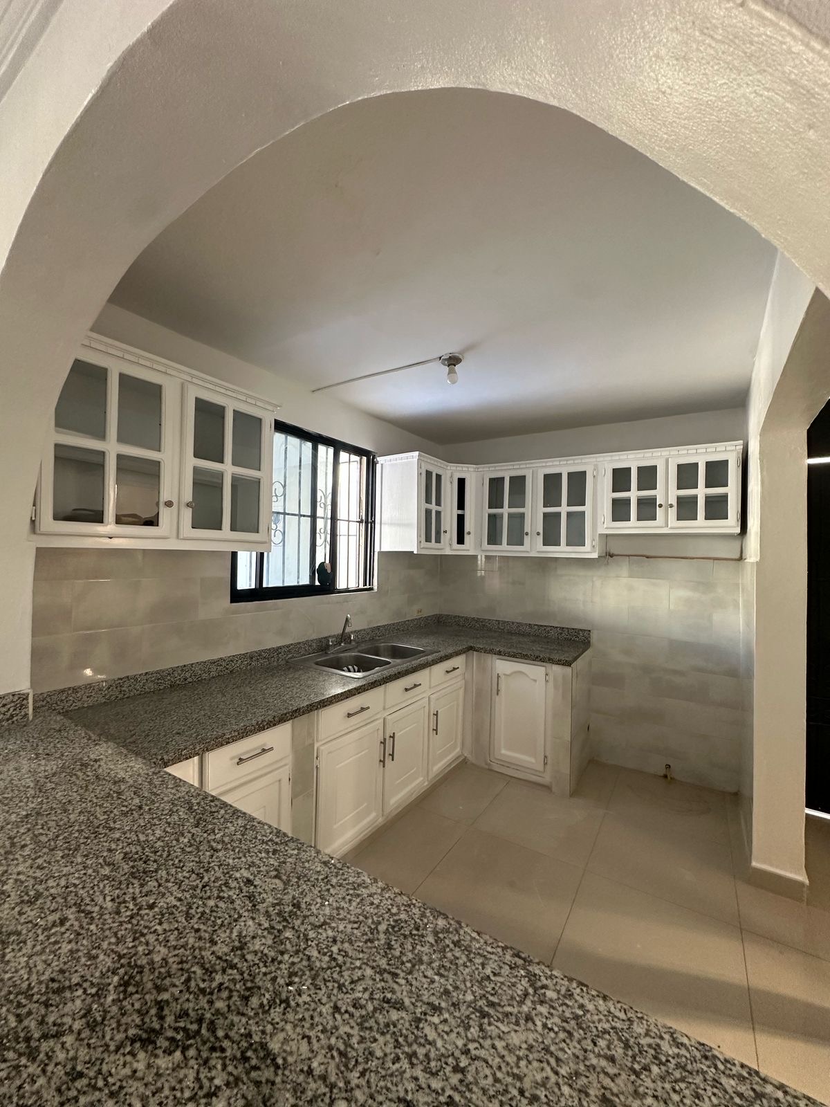 casas - venta de 2 casas independientes con 5 habitaciones en bello campo Santo Domingo  7