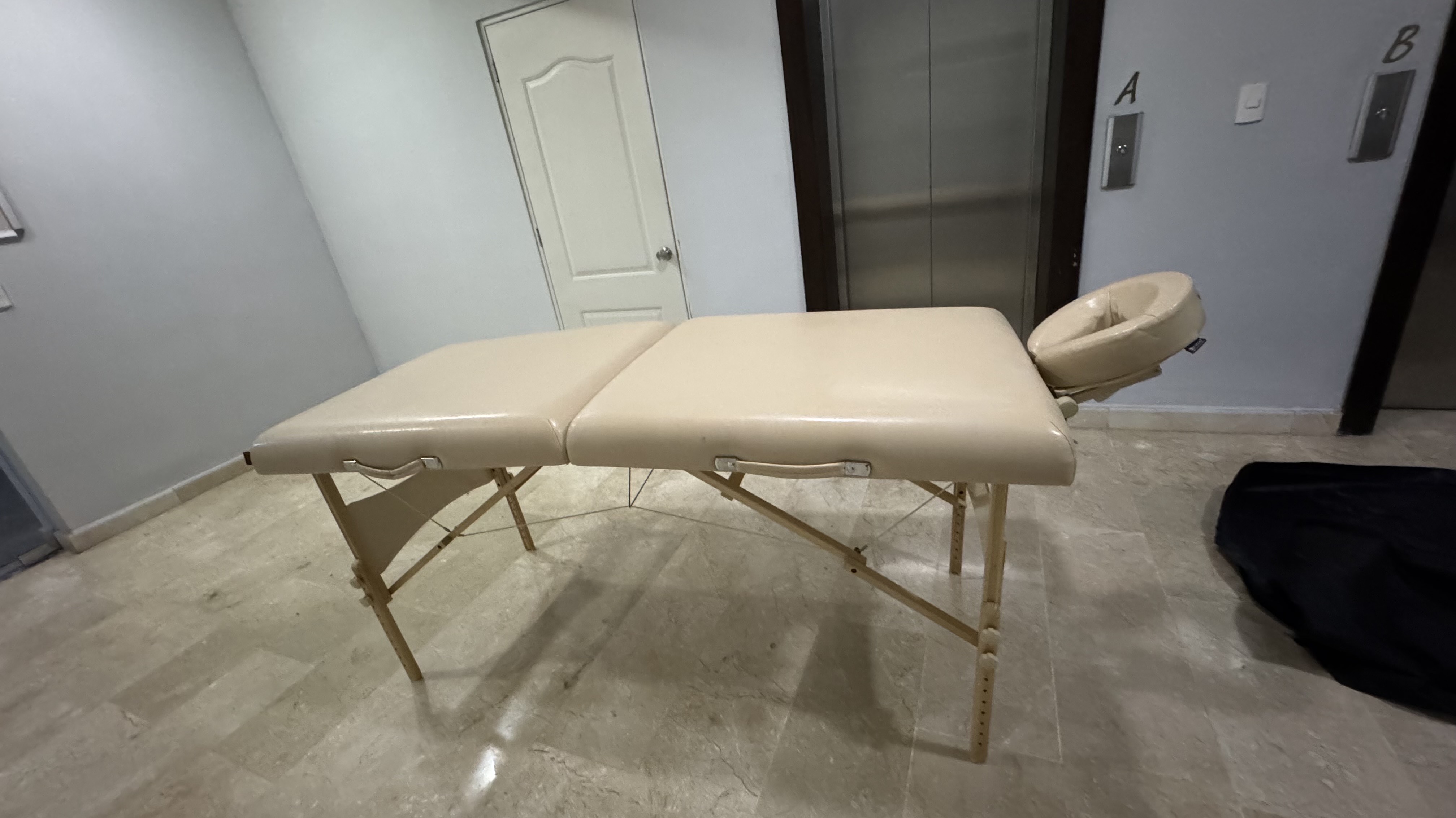 equipos profesionales - Mesa profesional de Masaje  0