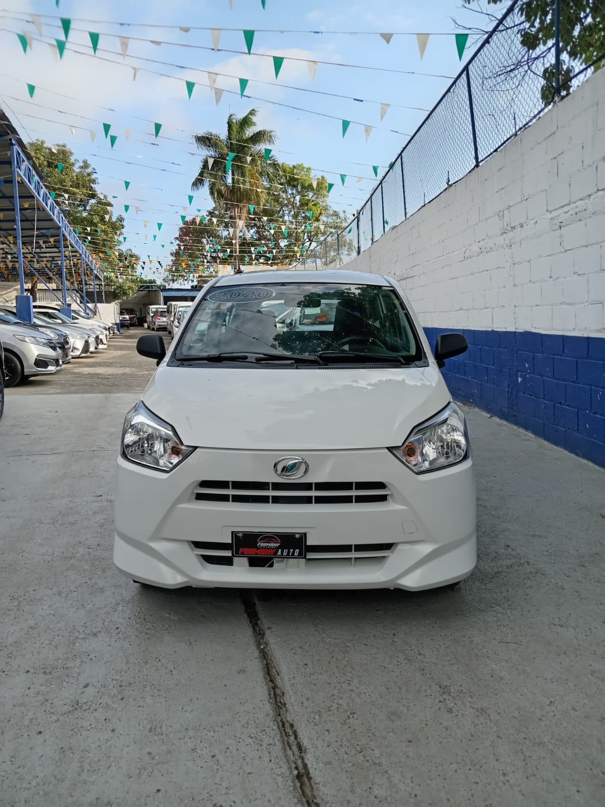 carros - DAIHATSU MIRAES  1