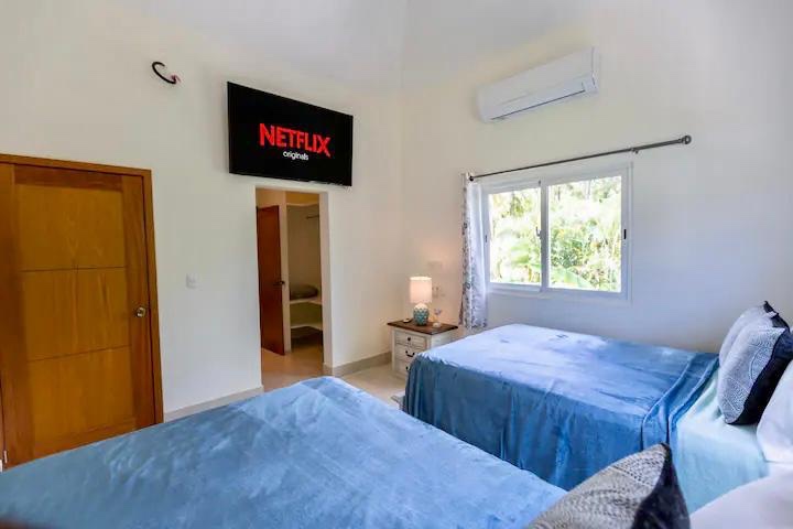 casas vacacionales y villas - Venta de Villa en samana las terrenas con piscina con 947mts zona turística  1
