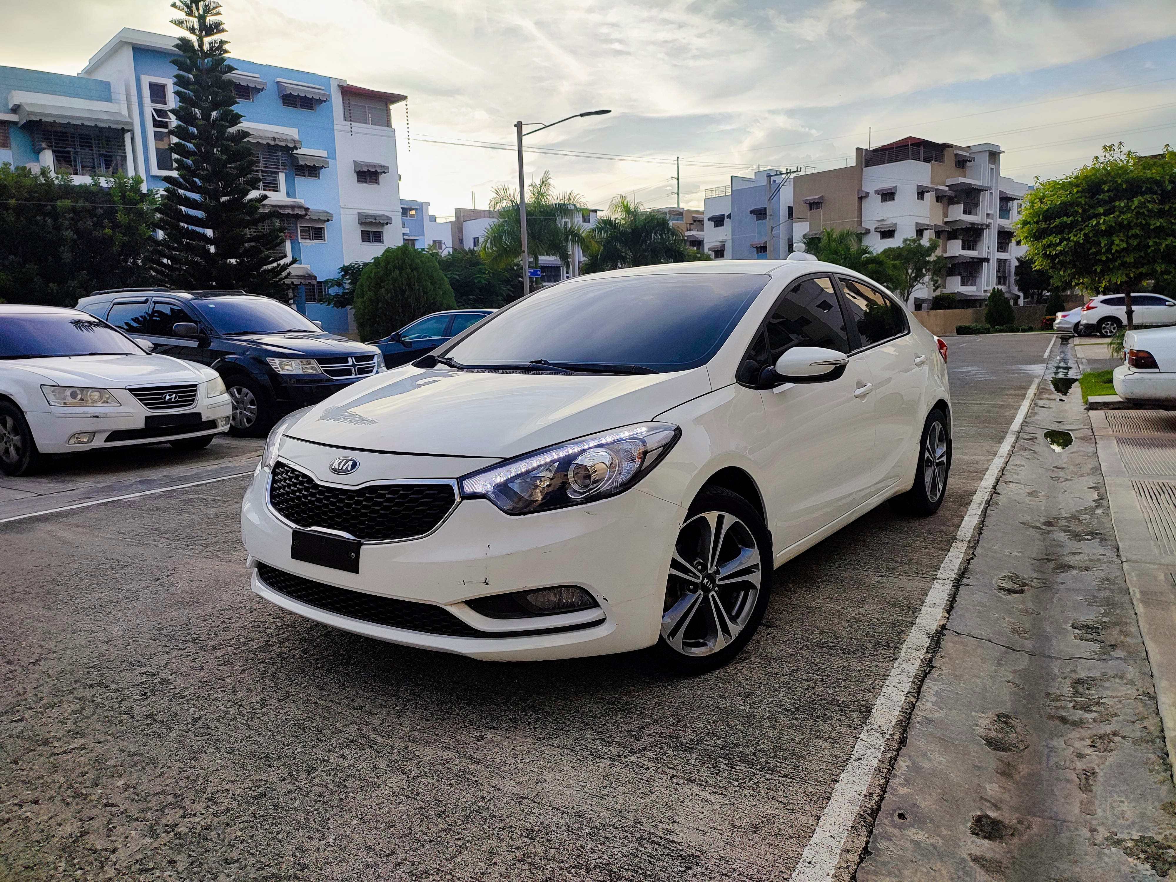 carros - Kia Cerato (Forte) 2017, Motor Dohc 0