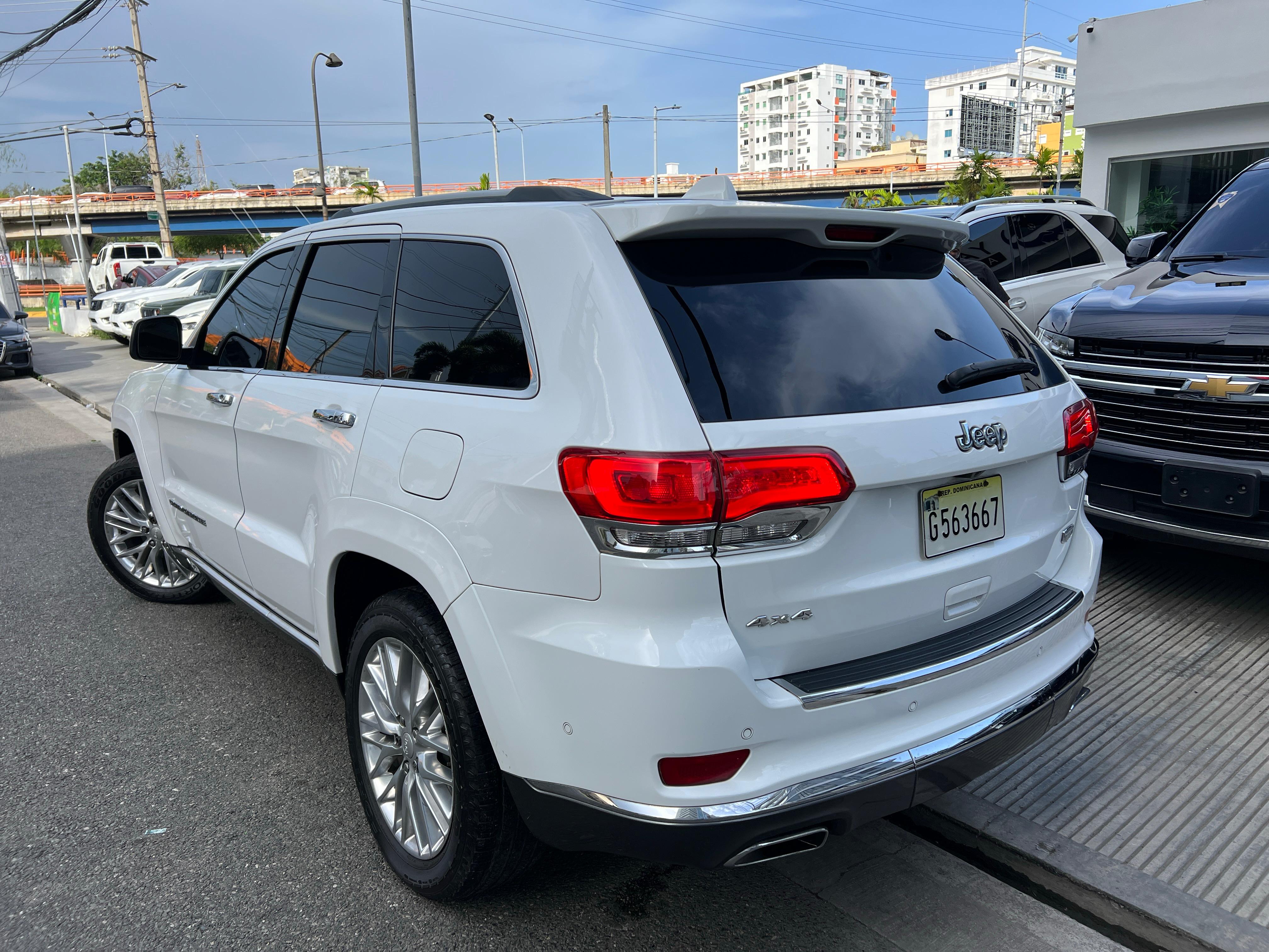 jeepetas y camionetas - Jeep Grand Cherokee SUMMIT 2018 4