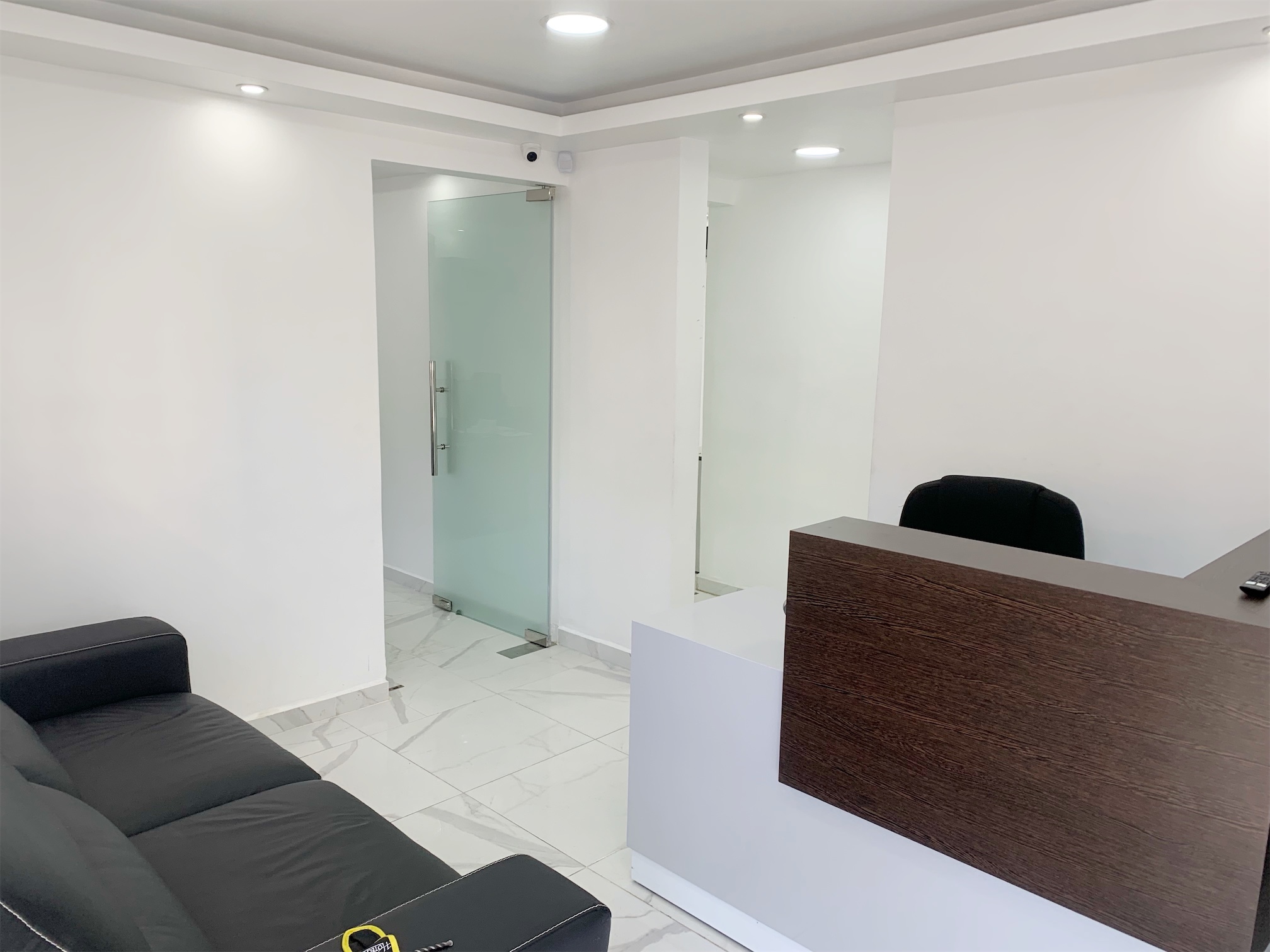 oficinas y locales comerciales - Local de oportunidad céntrico 4