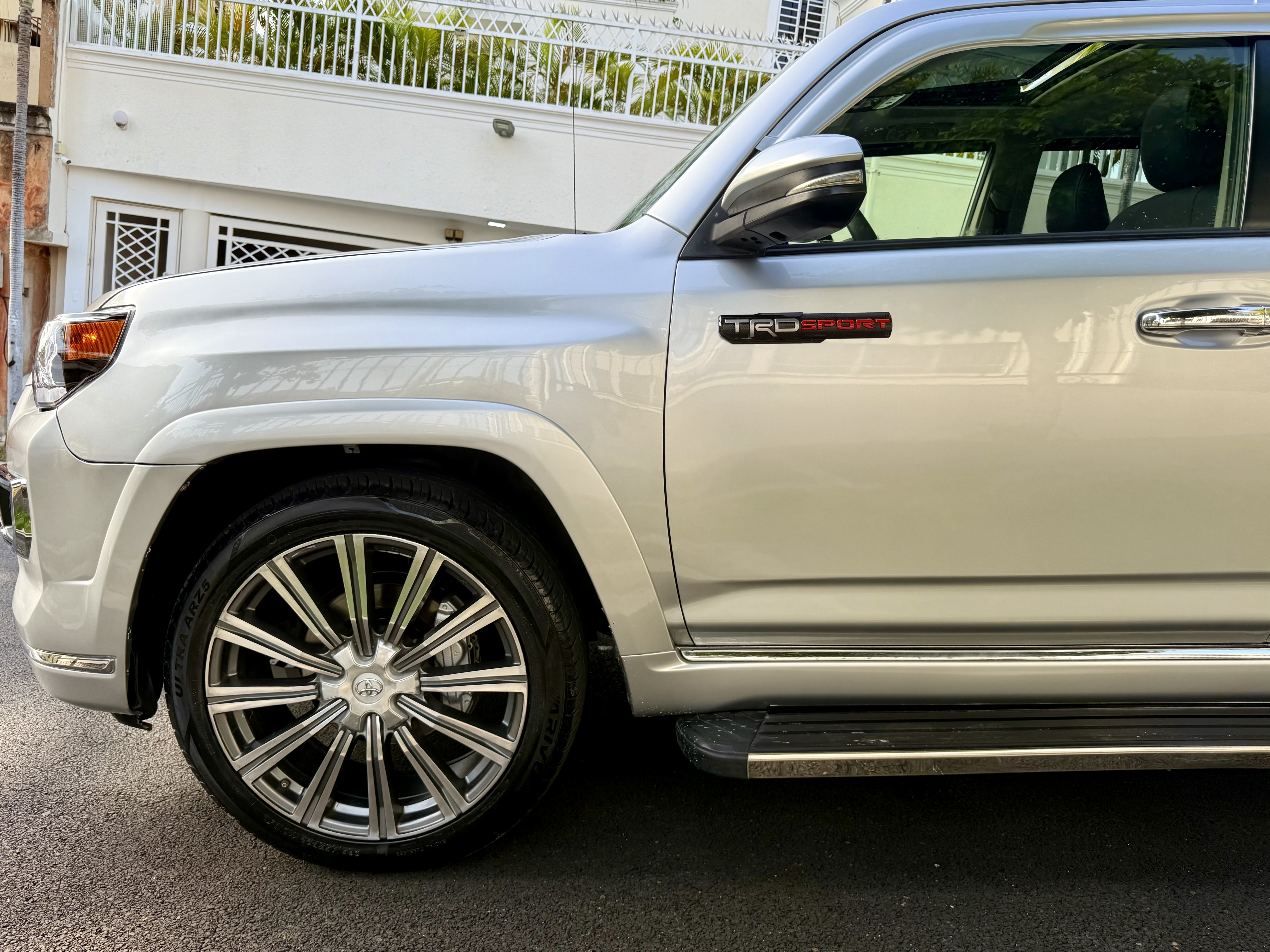 jeepetas y camionetas - Toyota 4runner Limited 2013 Kit 2020  4x2 2 filas 2