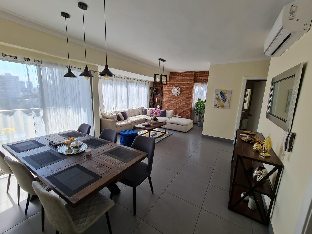 apartamentos - Apartamento en alquiler o venta en Naco, amueblado, con piscina.