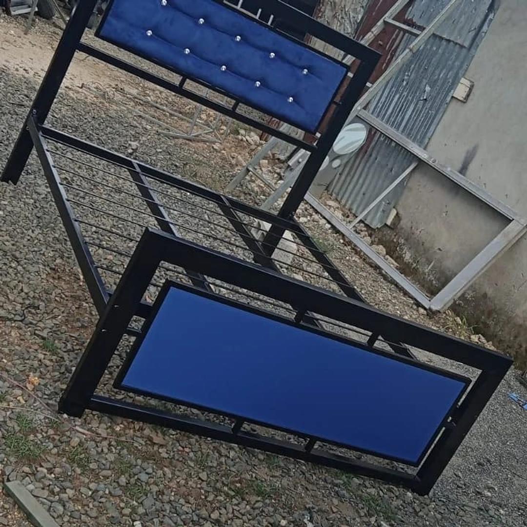 muebles y colchones - base en metal tapizada 0
